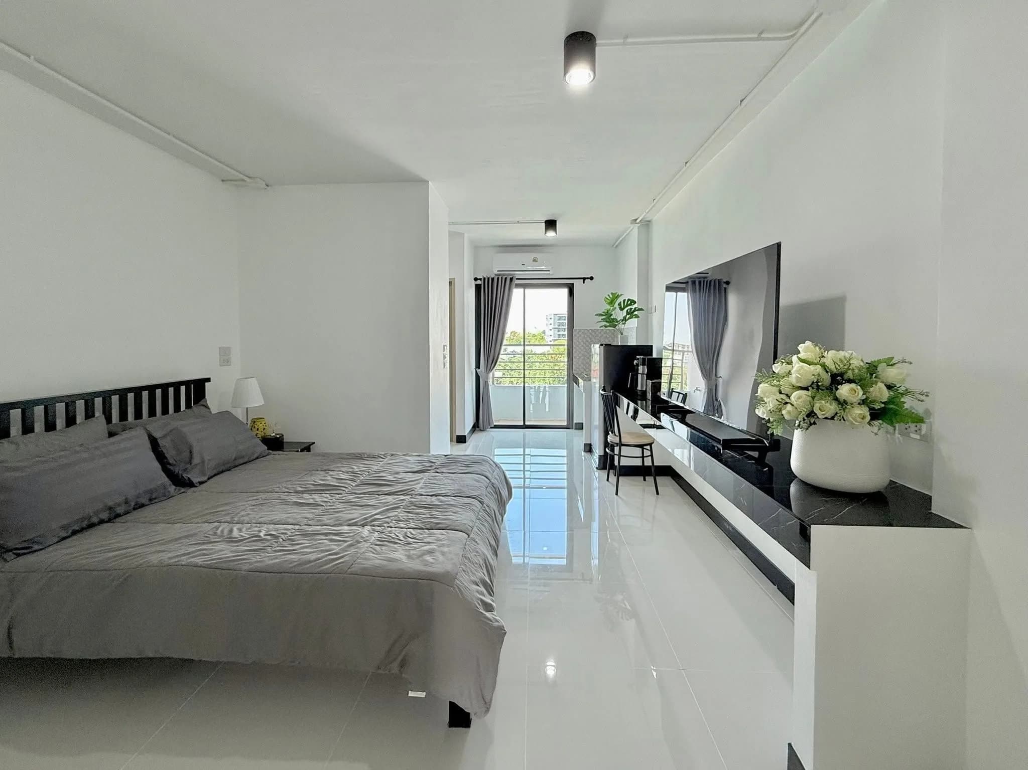 غرف للإيجار الشهري بمساحة 26-30 م² في مبنيين ضمن Ratchapruek Place Apartment، Soi Mahasawat 4، Bang Kruai، Nonthaburi، قرب Central Westville صورة 7