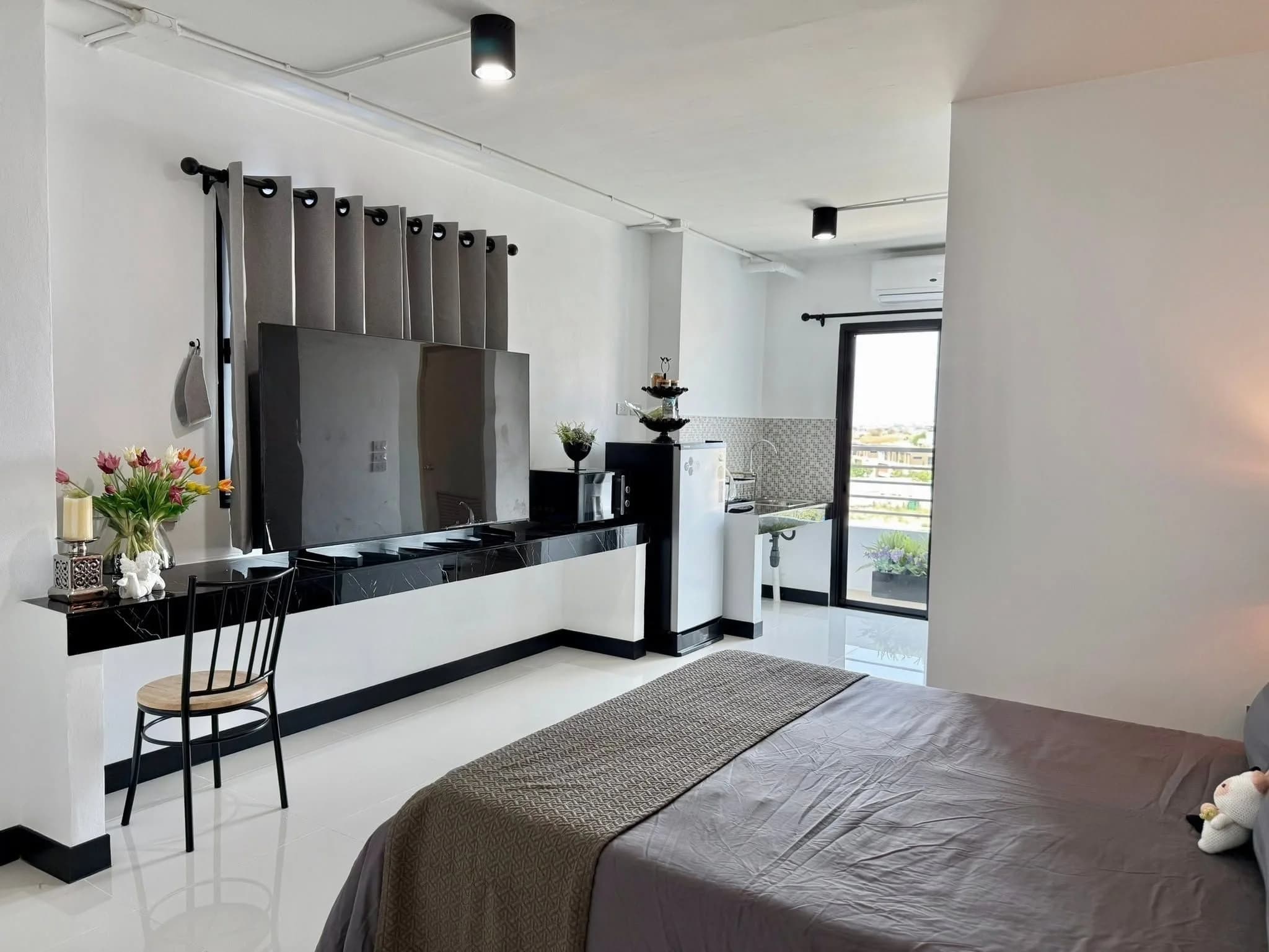 غرف للإيجار الشهري بمساحة 26-30 م² في مبنيين ضمن Ratchapruek Place Apartment، Soi Mahasawat 4، Bang Kruai، Nonthaburi، قرب Central Westville صورة 8