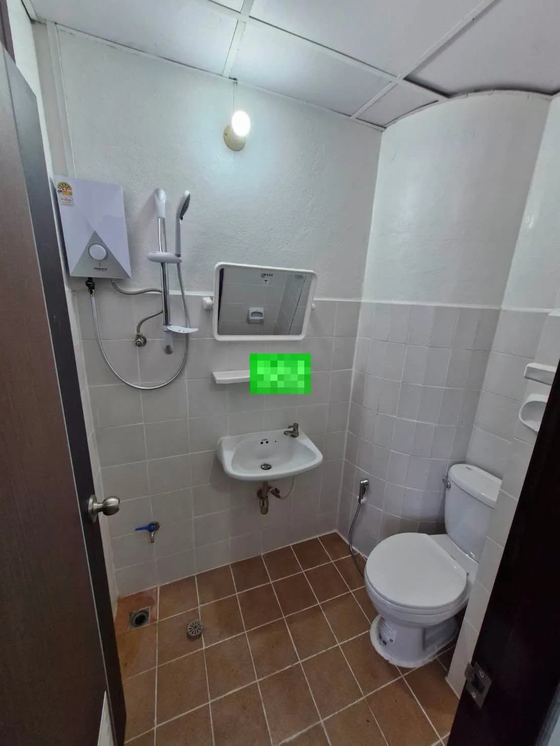 Rattanapong Apartment, Hua Thale, 나콘랏차시마: Boonwattana 학교 인근 엘리베이터 있는 월세 에어컨 객실 사진 3