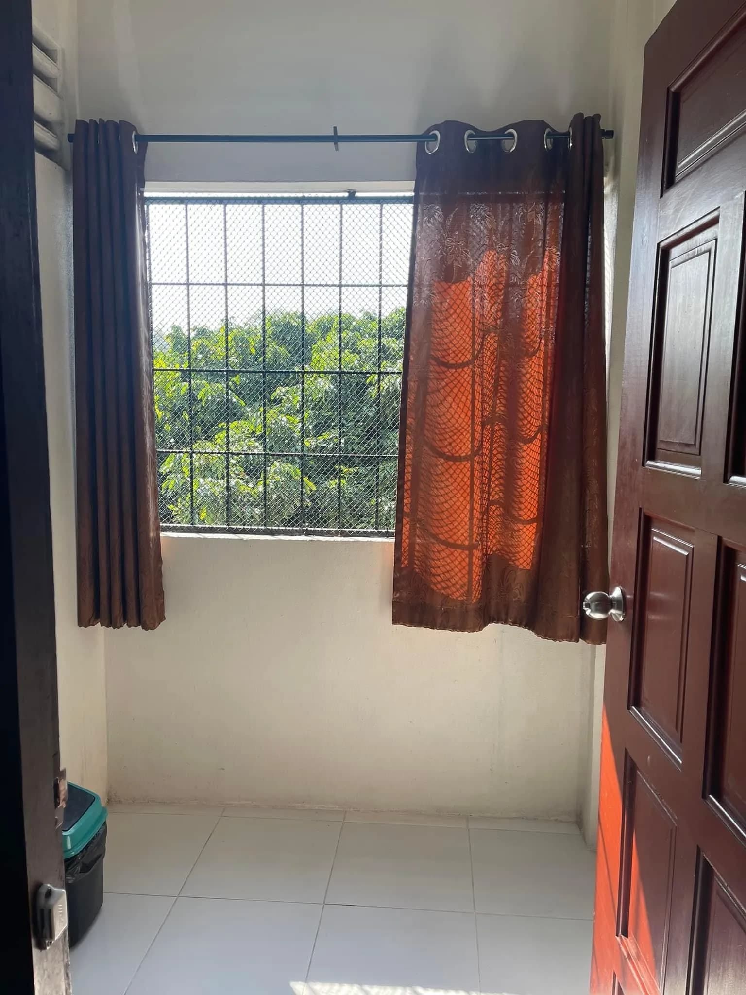 Rintrrada Place, Saraphi: Kamar AC Bulanan Dekat Stasiun Kereta Api Saraphi foto 8