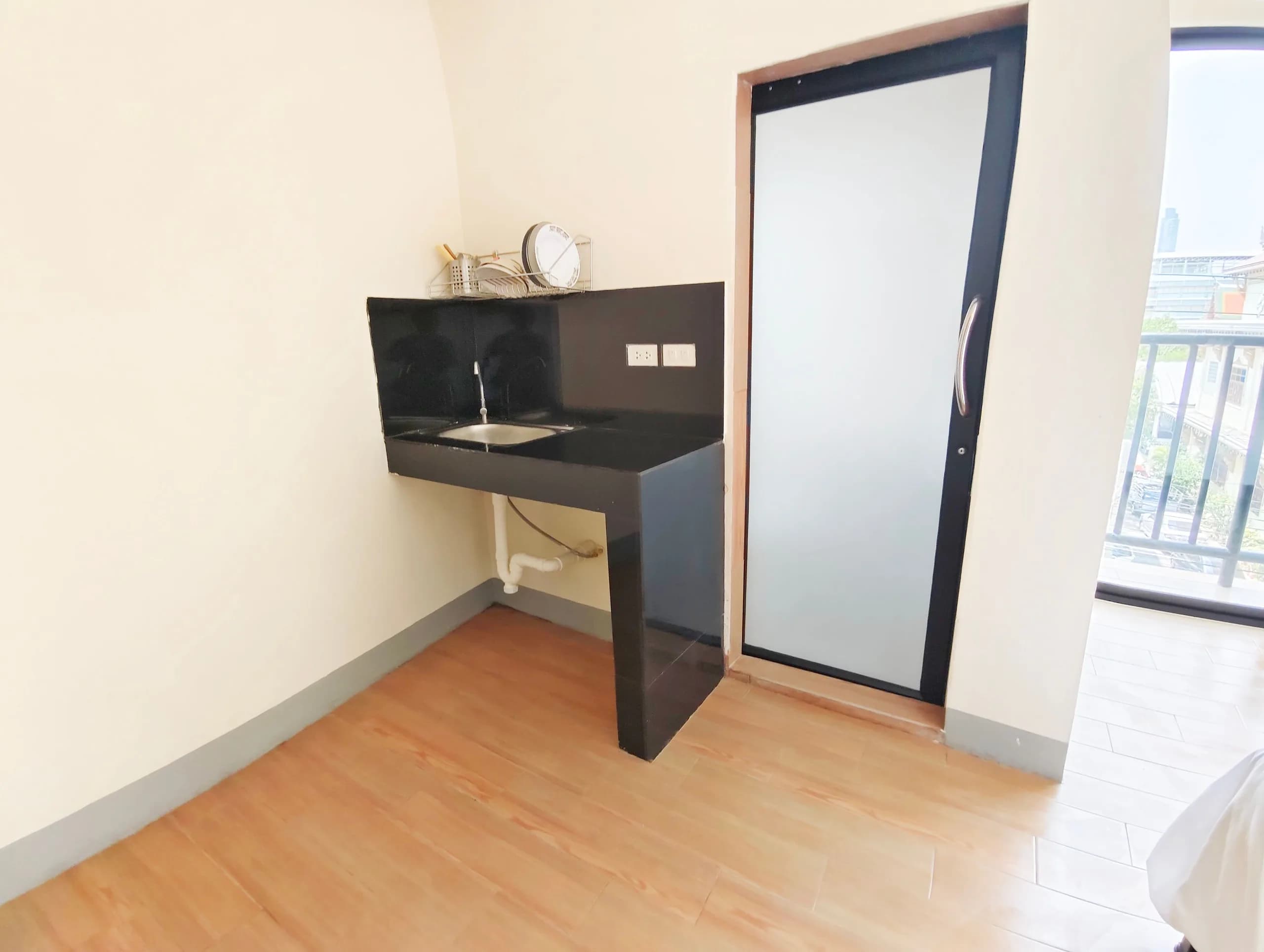 รูม 35 (Room 35) ซอยจันทน์ 43 แยก 22 บางคอแหลม ห้องพักรายเดือน 17–38 ตร.ม. มีห้องลอฟต์ ใกล้วัดไผ่เงิน รูปที่ 5