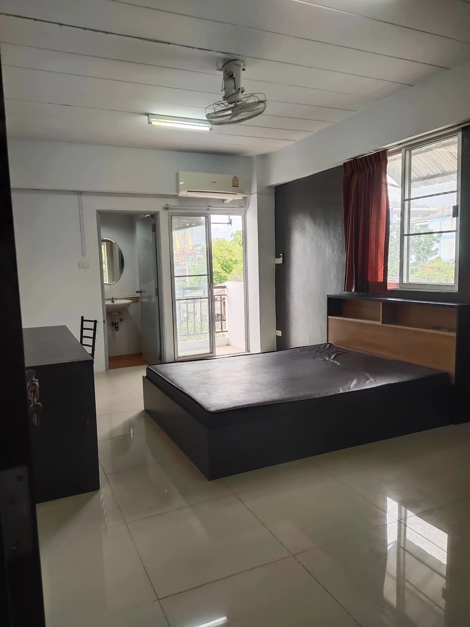S.N. Place, Soi Suk Sawat 50 Yaek 1, Rat Burana: möblierte klimatisierte Zimmer zur Monatsmiete mit Aufzug, nahe Suk Sawat Expressway Foto 4
