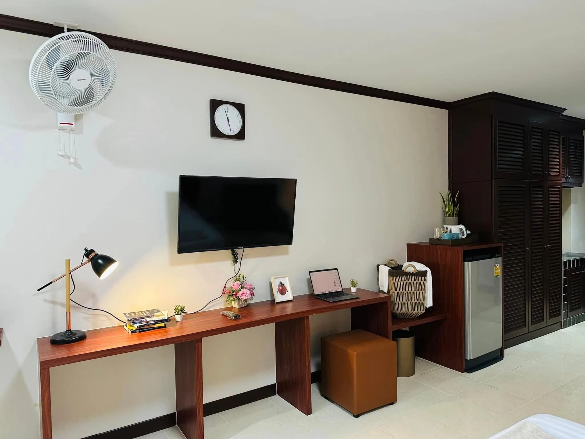 SAFA Residence Pattaya, Khao Talo, South Pattaya: Monthly 32 sq.m. Studios with a Pool near Outlet Mall Pattaya photo 6