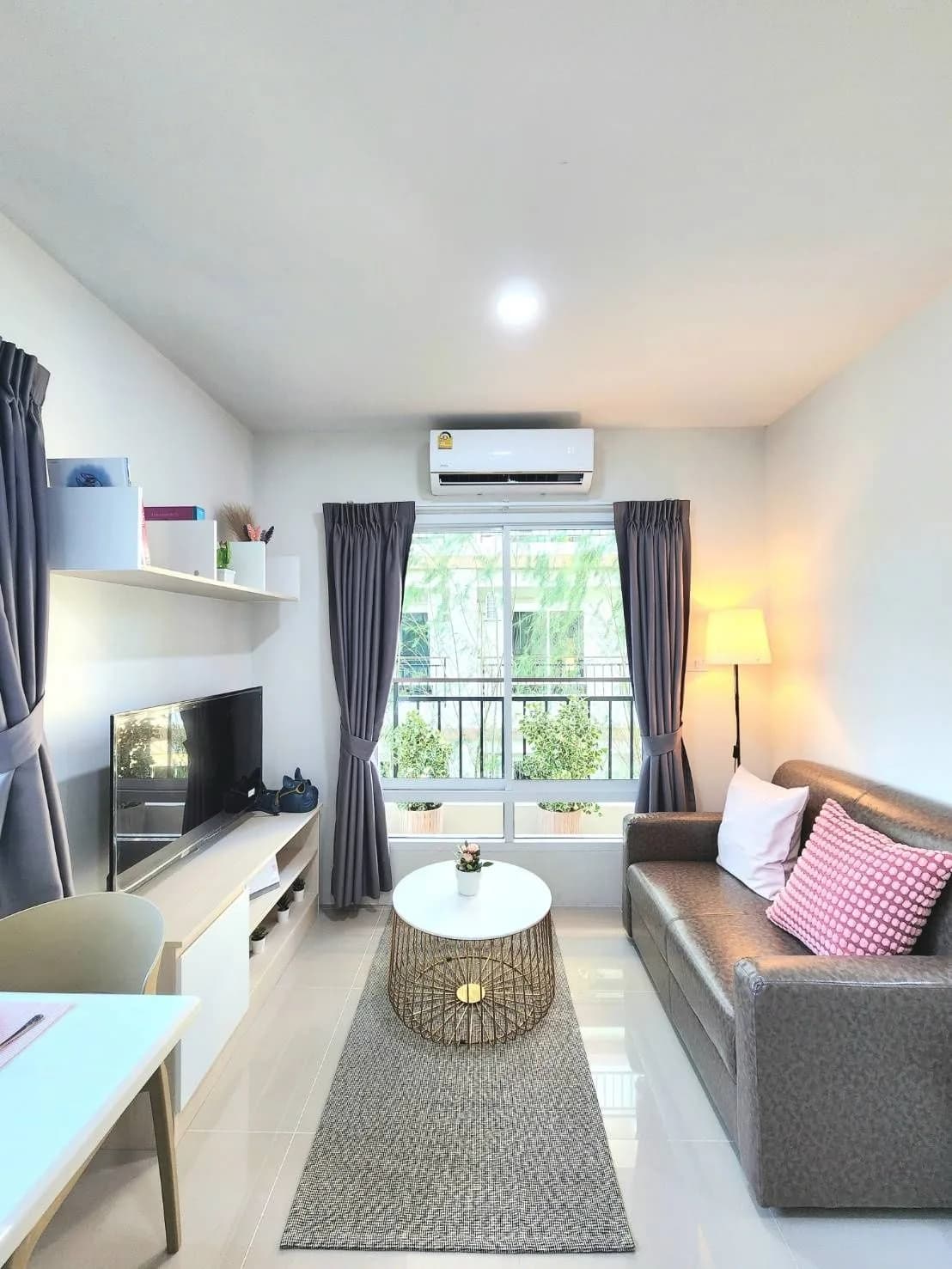وحدات مفروشة بالكامل من 1 غرفة نوم مع صالة رياضية وحديقة للإيجار الشهري في Serene Room، Soi Songprapha 11، Don Mueang صورة 5