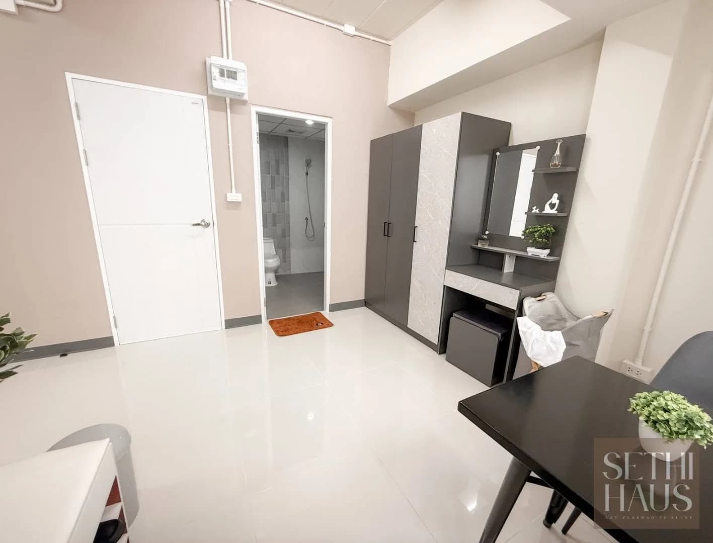 SETHI HAUS, Soi Lat Pla Khao 72: Newly Decorated Monthly Rooms with a Free Gym, 750 m from MRT Lat Pla Khao photo 8