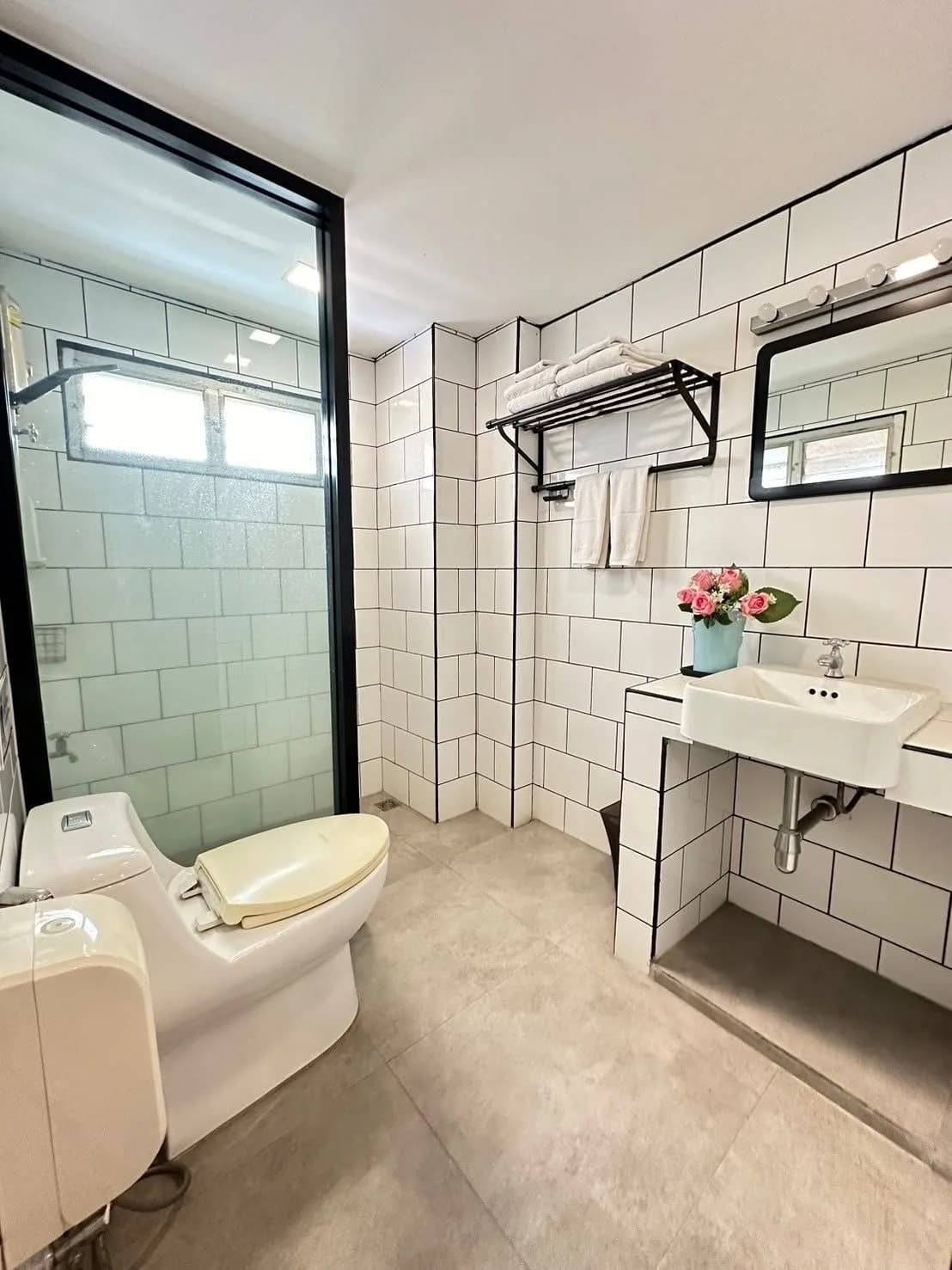 Sharina Place, Nimman Soi 7 : chambres au mois avec salle de bain privée et balcon, près de One Nimman photo 3