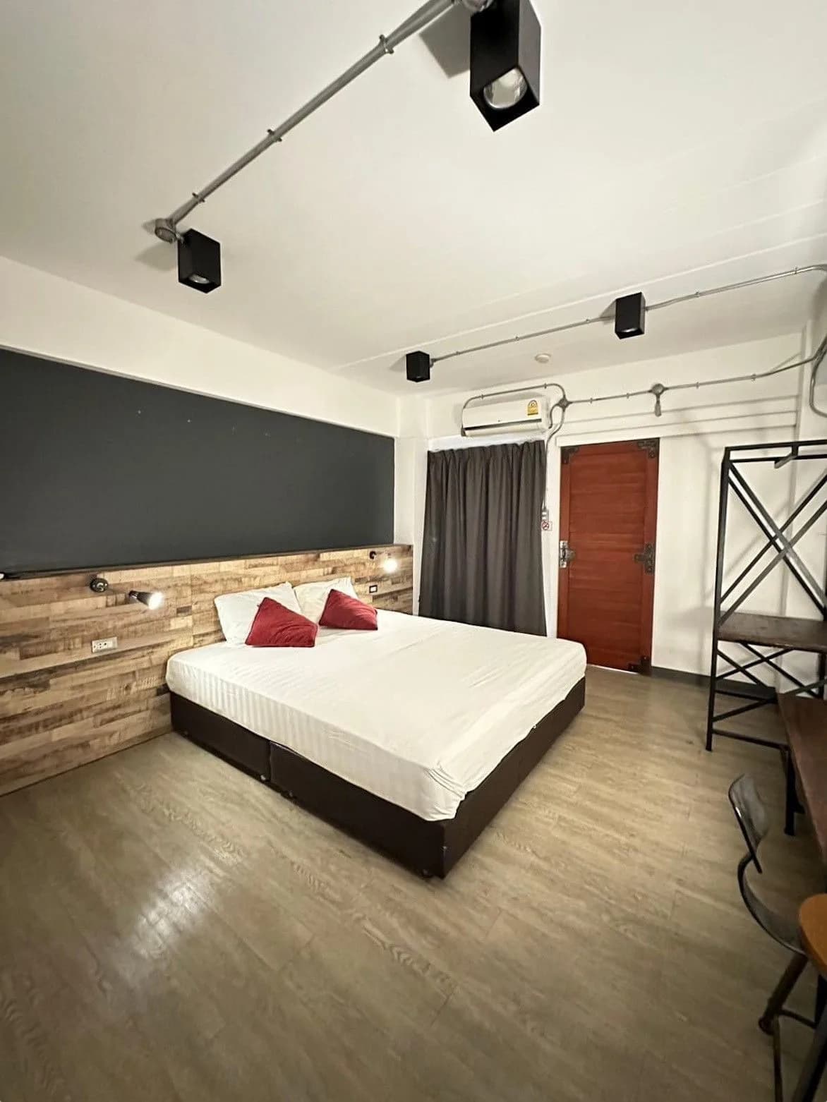 Sharina Place, Nimman Soi 7 : chambres au mois avec salle de bain privée et balcon, près de One Nimman photo 7