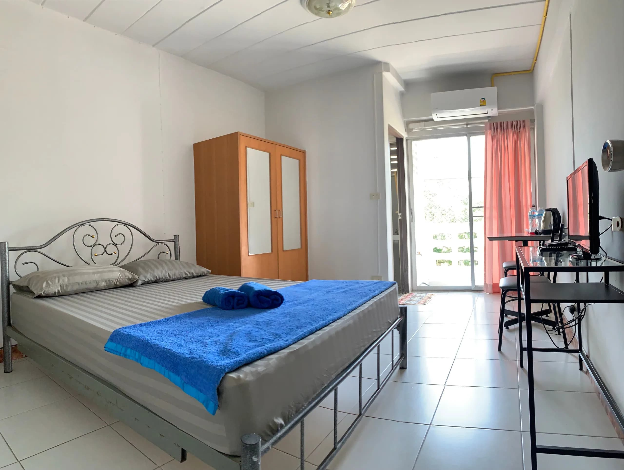SUK Mansion, Thepharak: Furnished Monthly Rooms with Lift near the Seagate Factory photo 1
