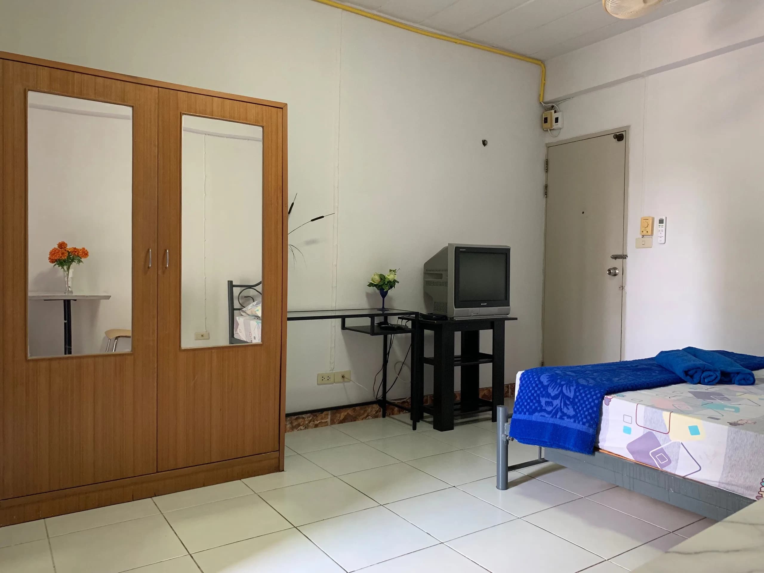 SUK Mansion, Thepharak: Furnished Monthly Rooms with Lift near the Seagate Factory photo 5