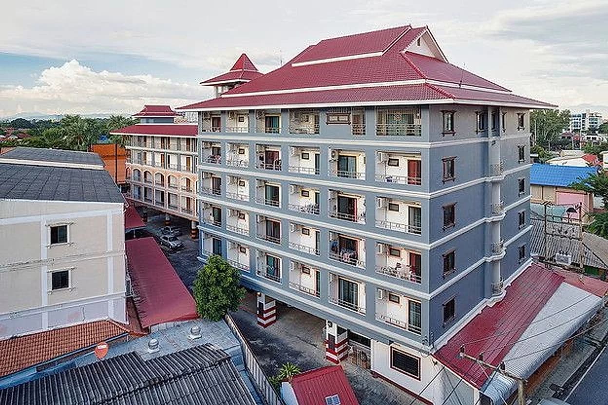 Suparerk Mansion 3, Chang Khian Soi 1 : chambres au mois avec grand balcon, près de l'université de Chiang Mai photo 2