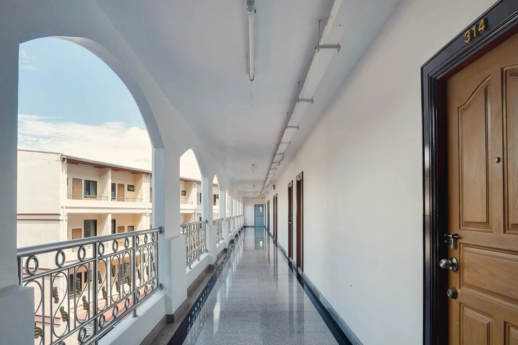 Suparerk Mansion 3, Chang Khian Soi 1 : chambres au mois avec grand balcon, près de l'université de Chiang Mai photo 8