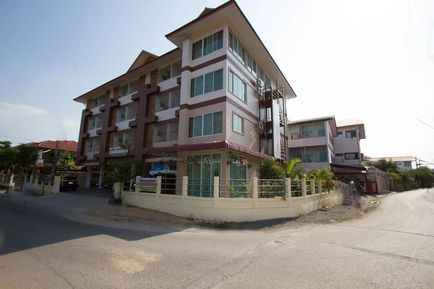 Supattra Apartment, Soi Chom Chan: buwanang paupahang kuwartong may bentilador at aircon, malapit sa Far Eastern University larawan 2