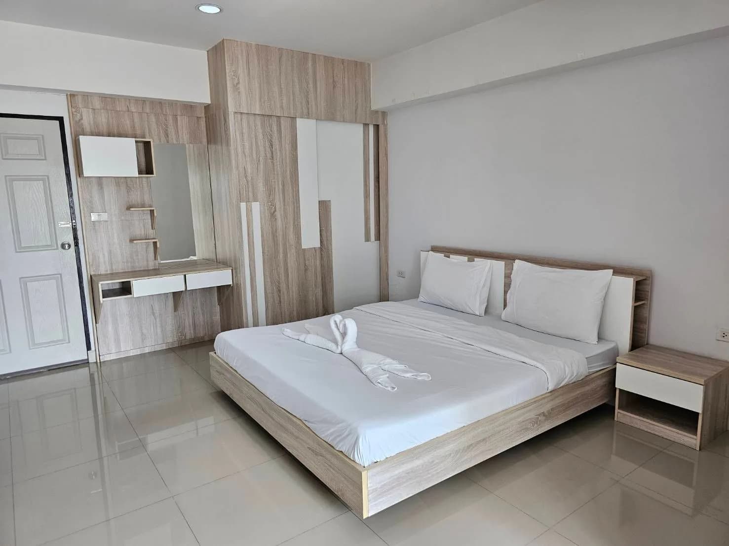 Suriya Mansion، طريق Sam Tambon، Bang Kruai، غرف 25 م² للإيجار الشهري قرب طريق Ratchaphruek، بالقرب من The Crystal SB Ratchaphruek صورة 1