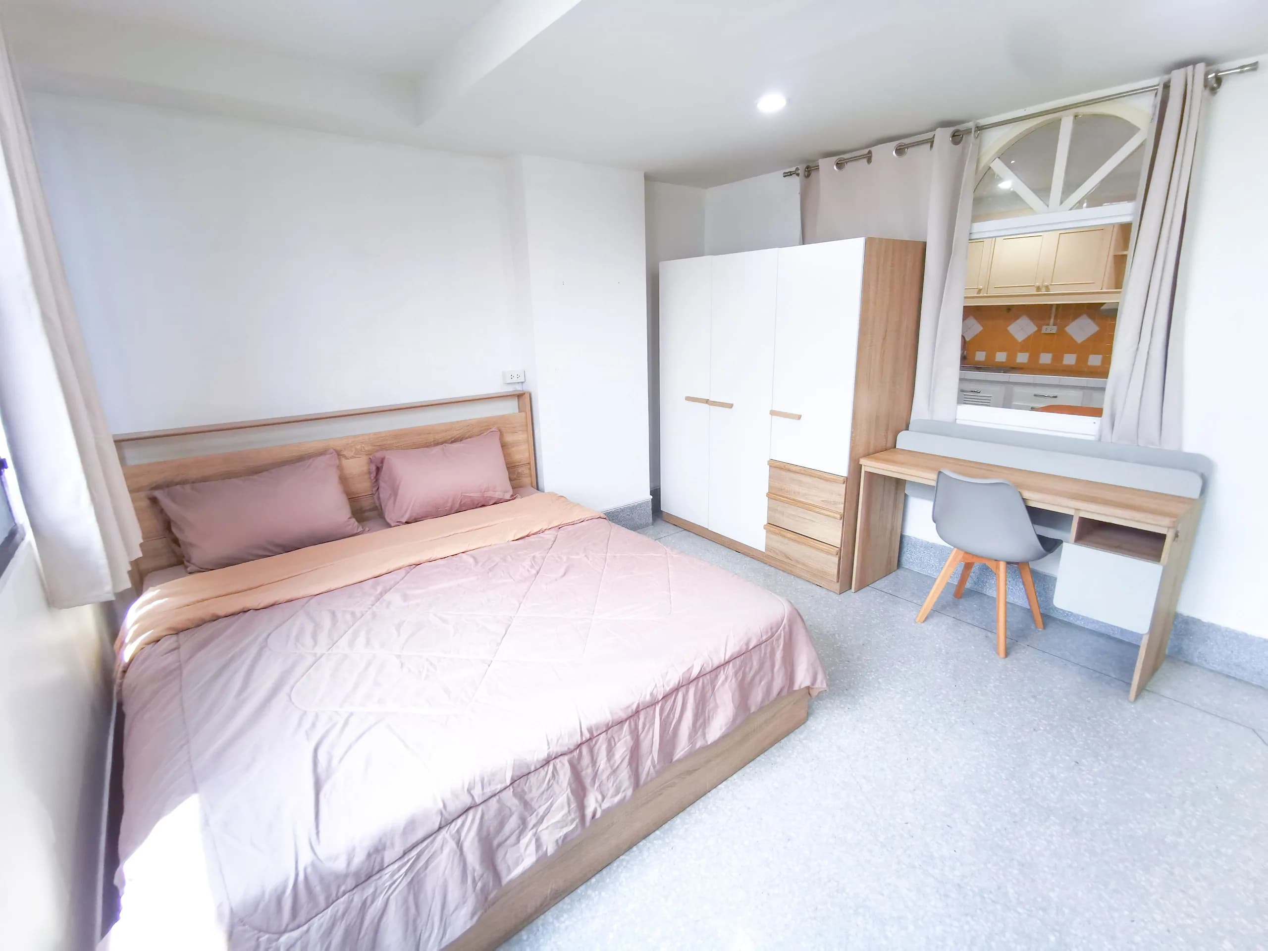 Tangcharu Apartment, Soi Sathorn 11, Sathorn: möblierte Ein-Schlafzimmer-Wohnungen mit 45 m² zur Monatsmiete, nahe BTS Saint Louis Foto 7