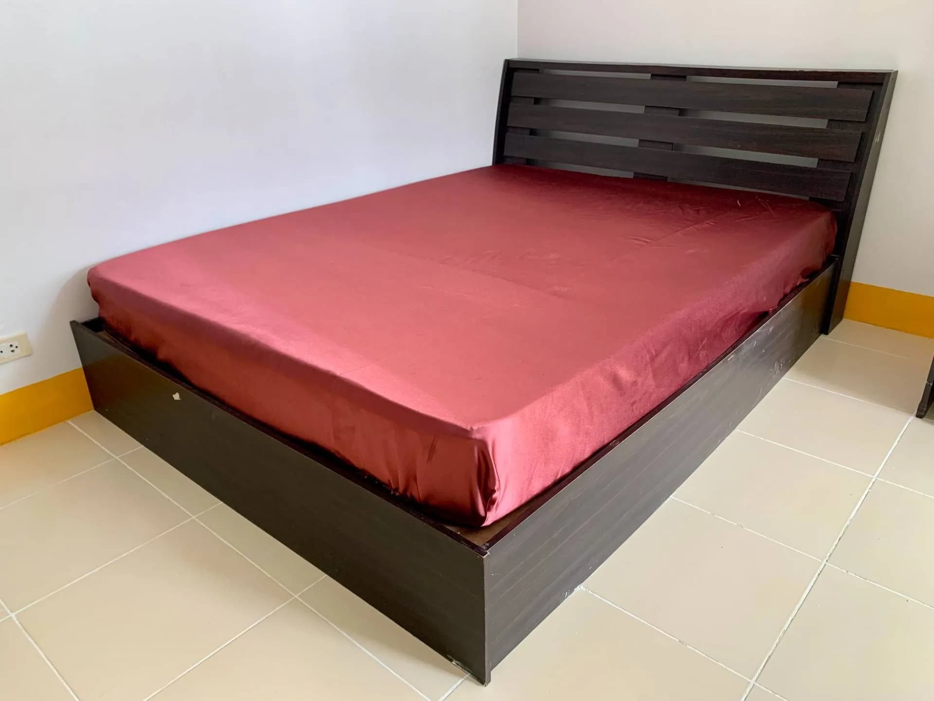 Taveethong Place, Suthep: Zimmer mit 24 m² und Balkon zur Monatsmiete nahe Wat Umong, hinter der Universität Chiang Mai Foto 5