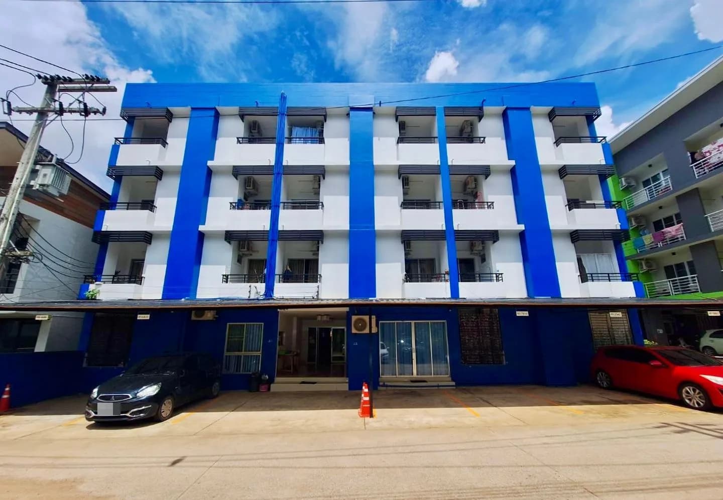 Taveethong Place, Suthep: Zimmer mit 24 m² und Balkon zur Monatsmiete nahe Wat Umong, hinter der Universität Chiang Mai Foto 6