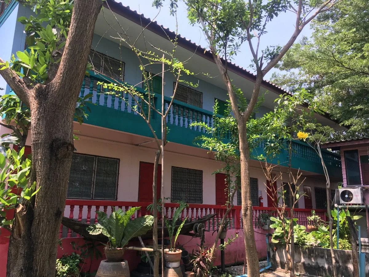 Thatsong House، Soi Phetkasem 47/1، Bang Khae، غرف مفروشة للإيجار الشهري تسمح بالحيوانات الأليفة، قرب MRT Lak Song صورة 2