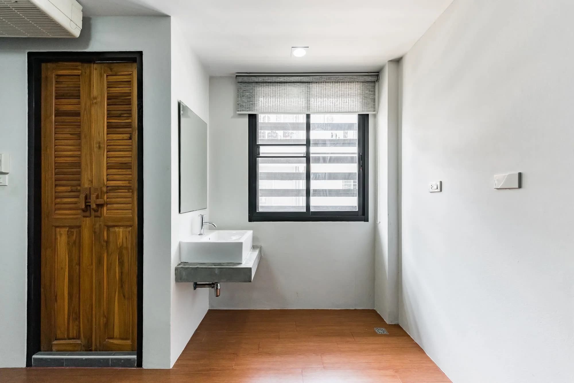 The Palm Inn, Soi Charoen Nakhon 14 Yaek 7, Khlong San: Loft-Style Monthly Rooms of 24 sq.m. near BTS Krung Thon Buri photo 7