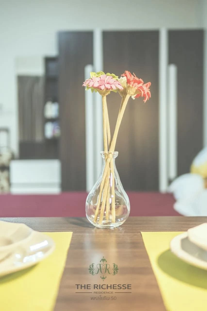 غرف مفروشة مع Wi-Fi مجاني للإيجار الشهري في The Richesse Residence، Soi Phahon Yothin 50، على بعد 700 م من محطة BTS Sai Yut صورة 7