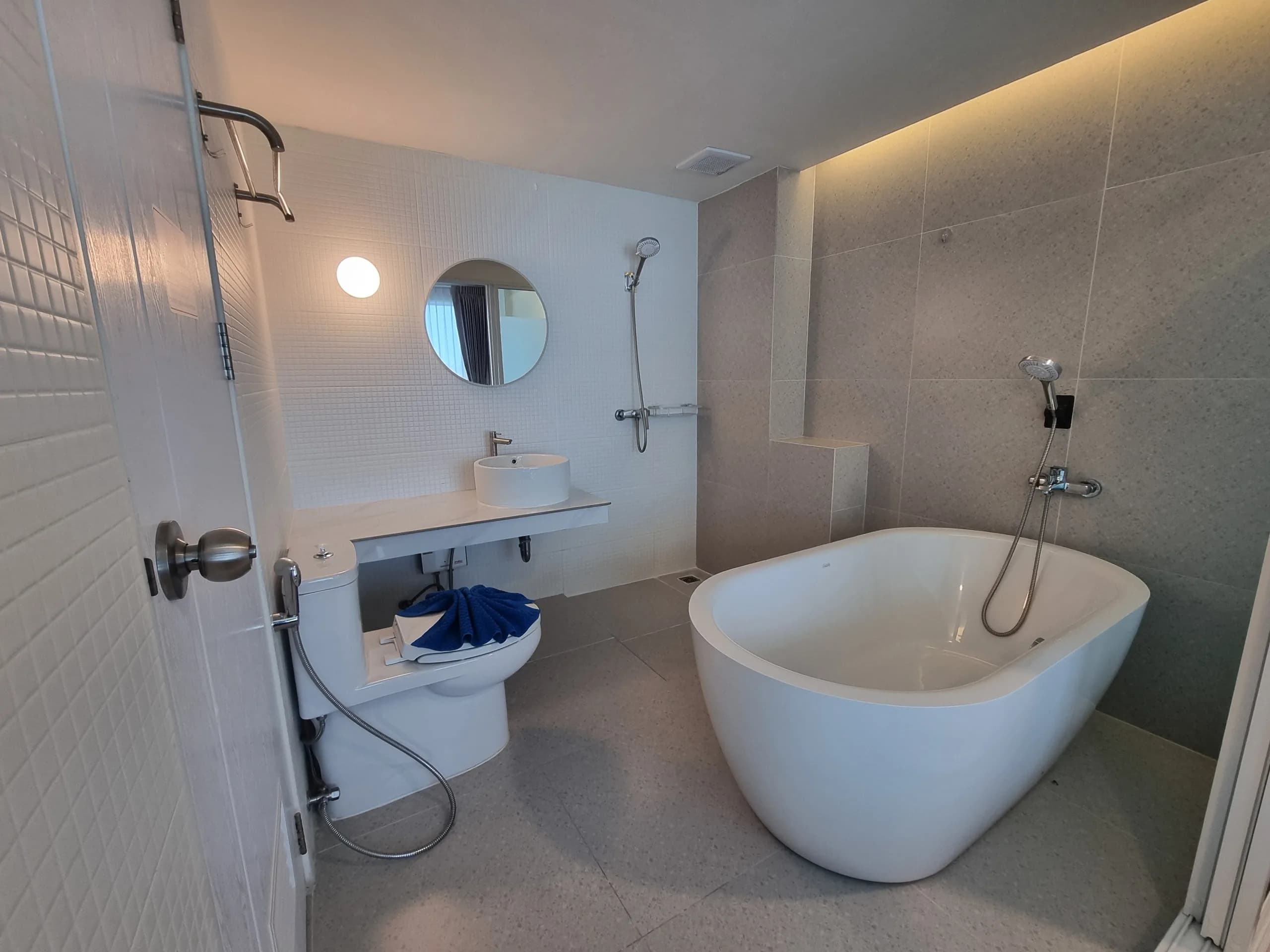 The Room Plus Hua Hin Residence, Soi 94: मासिक किराए पर कमरे, रूफ़टॉप पूल के साथ, Bangkok अस्पताल Hua Hin के पास फ़ोटो 3