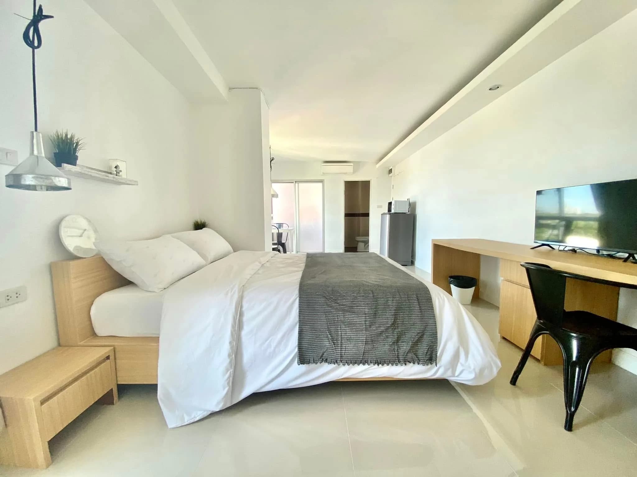 The Signature Apartment Rama 4, Soi Farm Watthana, Khlong Toei: Studios mit 26-33 m² zur Monatsmiete bei einem Mietvertrag über 1 Jahr, nahe Gateway Ekkamai Foto 4