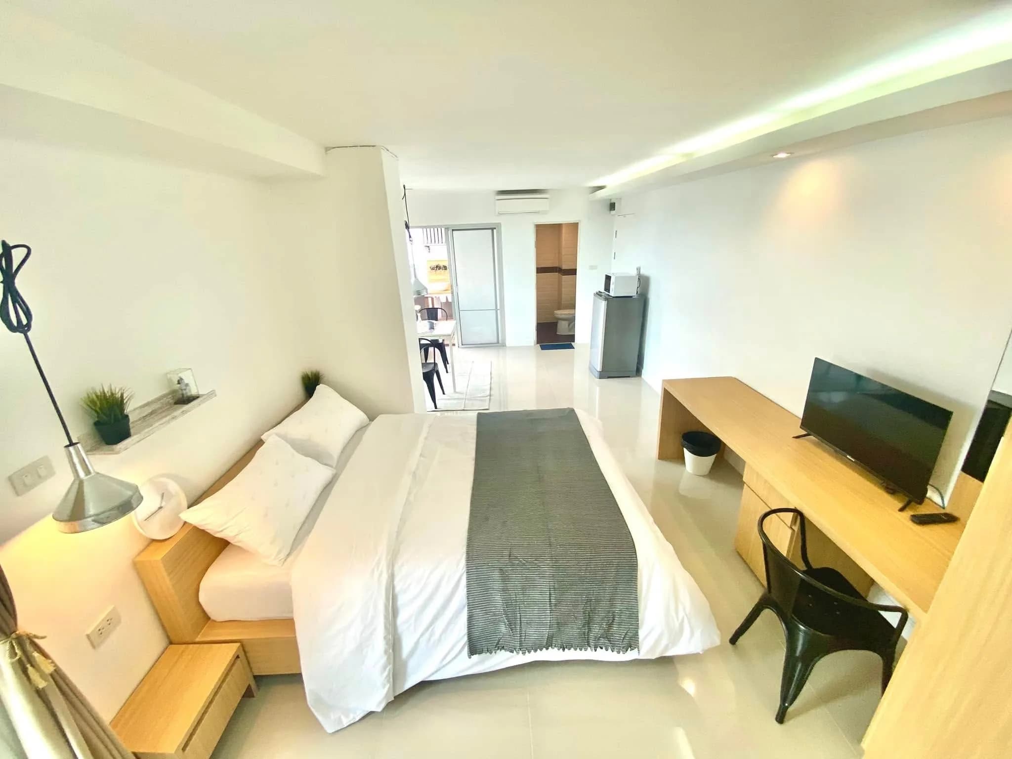 The Signature Apartment Rama 4, Soi Farm Watthana, Khlong Toei: Studios mit 26-33 m² zur Monatsmiete bei einem Mietvertrag über 1 Jahr, nahe Gateway Ekkamai Foto 6