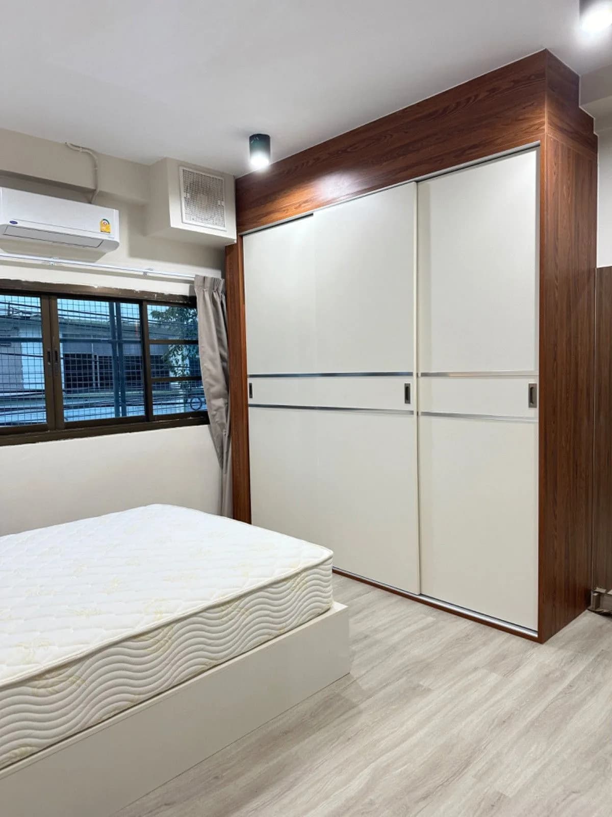 The Urban Saphan Khwai، طريق Sutthisan Winitchai: غرف بأثاث مدمج للإيجار الشهري على بعد حوالي 550 م من محطة BTS Saphan Khwai