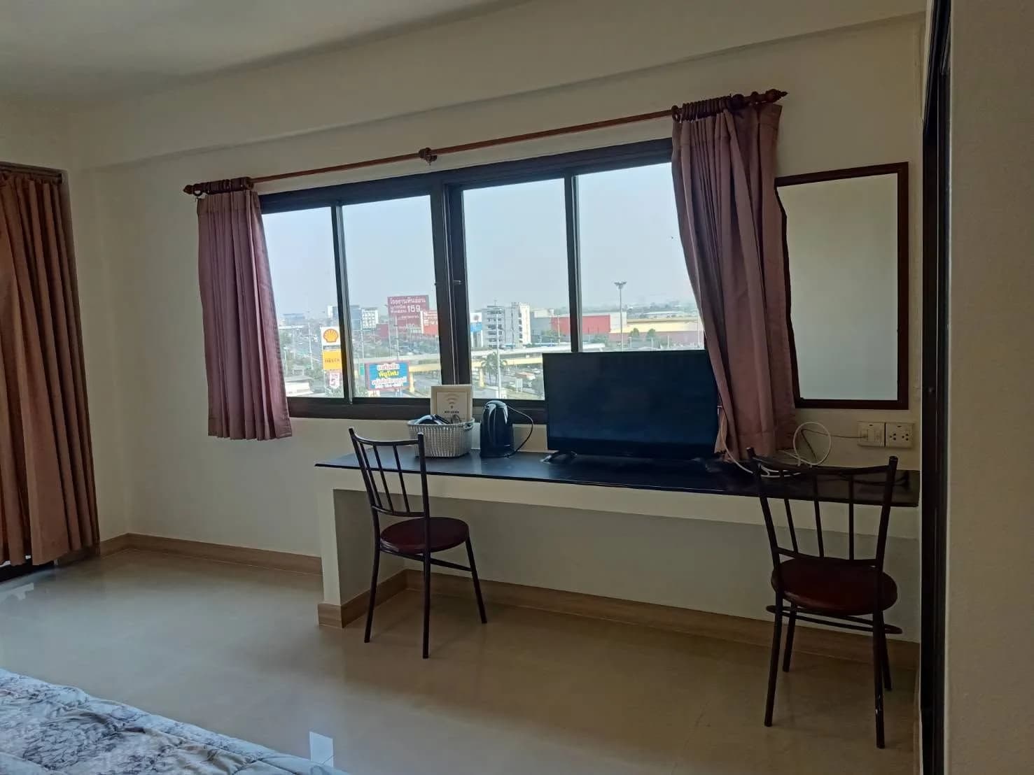 Thitinakara Mansion, Kanchanaphisek Road, Bang Kruai: Furnished Monthly Rooms with a Lift, near Debsirin Nonthaburi School photo 6