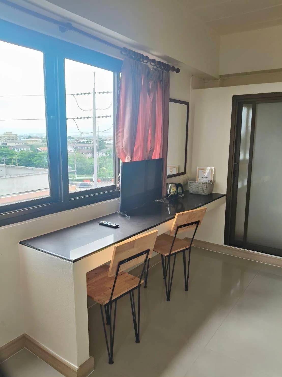 Thitinakara Mansion, Kanchanaphisek Road, Bang Kruai: Furnished Monthly Rooms with a Lift, near Debsirin Nonthaburi School photo 7