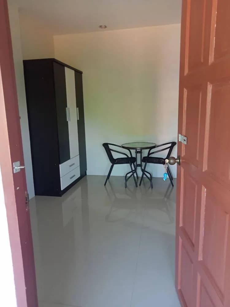 Thitiporn Home, Phlu Ta Luang, Sattahip: Monatsapartments mit 1 Schlafzimmer und Wohnbereich nahe Lotus's U-Tapao Foto 6