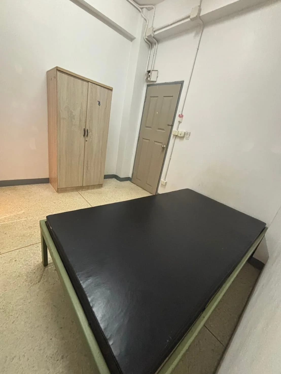Thunyaphruet Apartment, Lat Phrao 87 Yaek 9: Zimmer mit Ventilator oder Klimaanlage zur Monatsmiete, eigenes Wi-Fi in jedem Zimmer, nahe einem Markt Foto 8