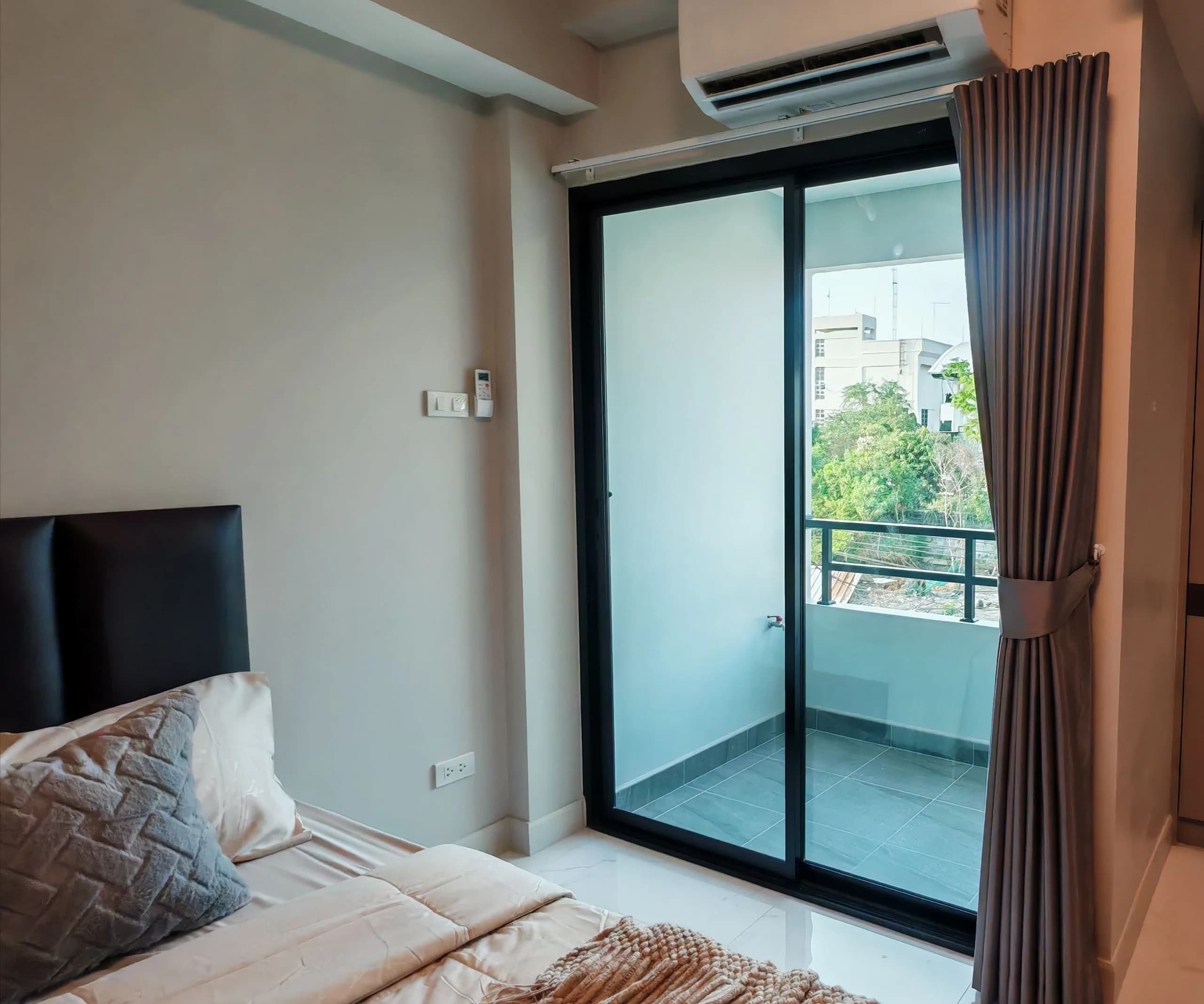 Tres Rich House في Huai Kapi: غرف جديدة مفروشة ومكيّفة بالشهر قرب سوق Chatuchak Chonburi صورة 6