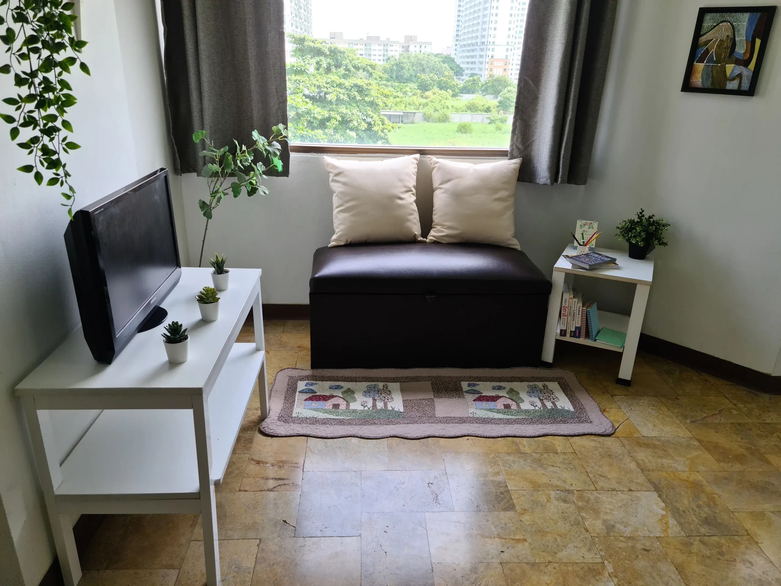 UCE Place, Soi Sukhumvit 81: Studio sewa bulanan 24–34 m², kira-kira 650 m dari BTS On Nut foto 1