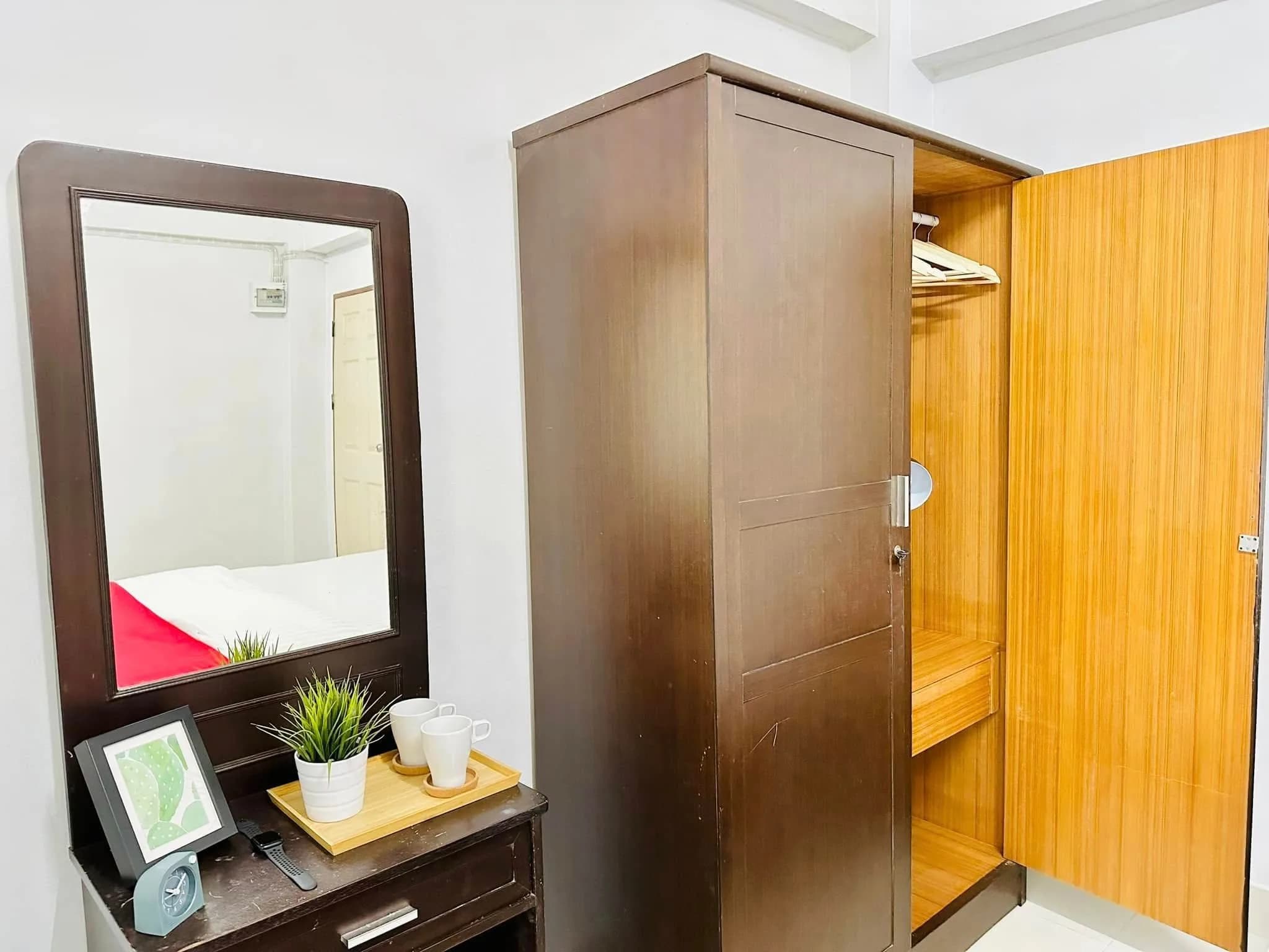 Udomrat Place, Soi Udom Suk 30, Bang Na: Fully Furnished Monthly Rooms photo 6