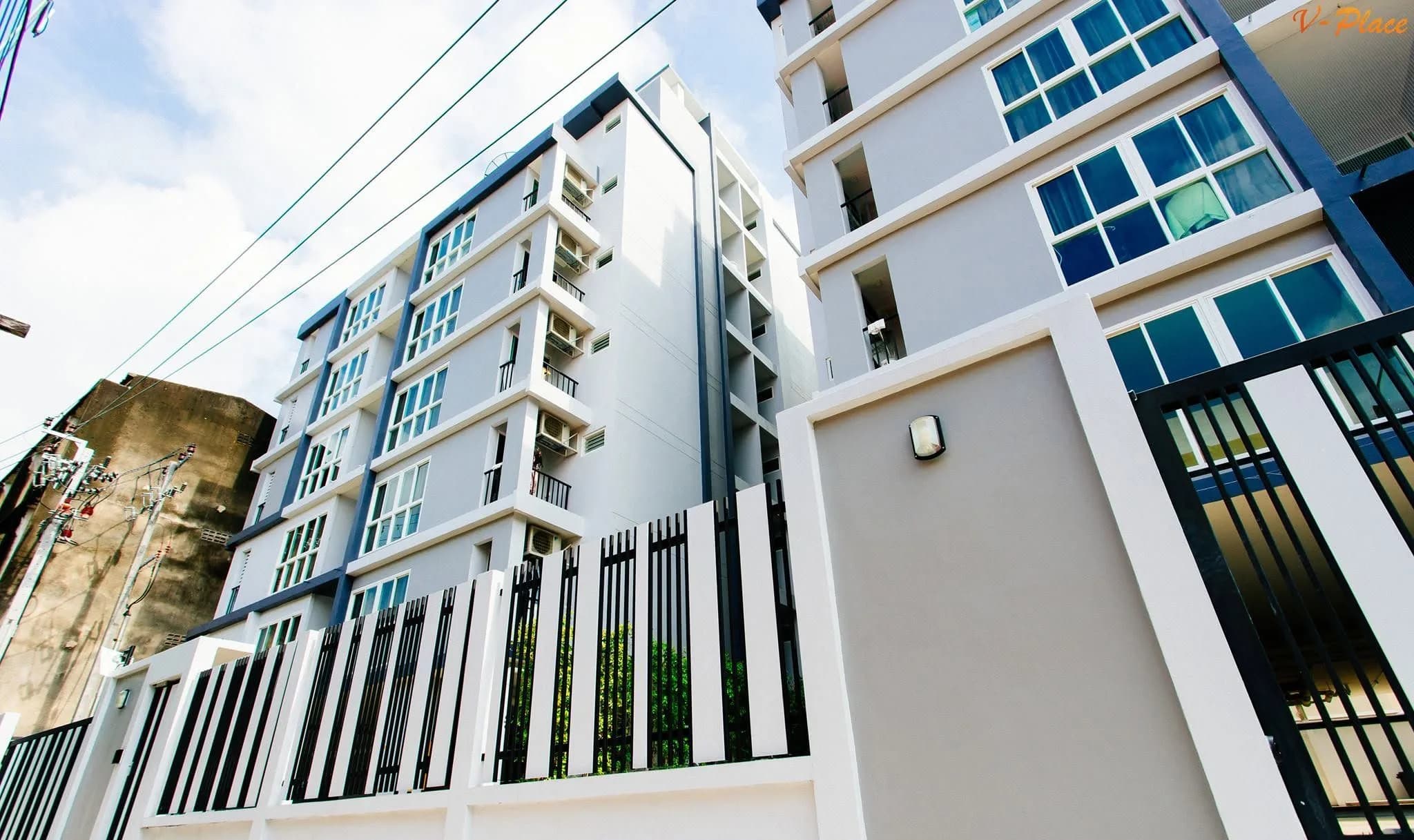 V-Place Sathorn, Soi Саторн 11 Yaek 9: студии 29 кв. м с балконом, помесячная аренда, около 650 м от BTS Saint Louis фото 6
