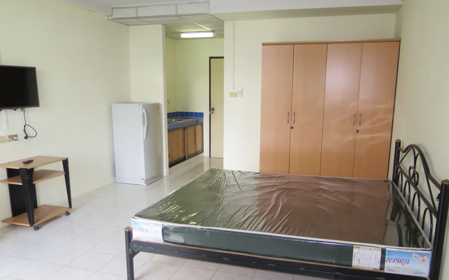 V.S. Apartment, rue Mittraphap : chambres de 32 m² au mois avec ascenseur, près de Terminal 21 Korat photo 8