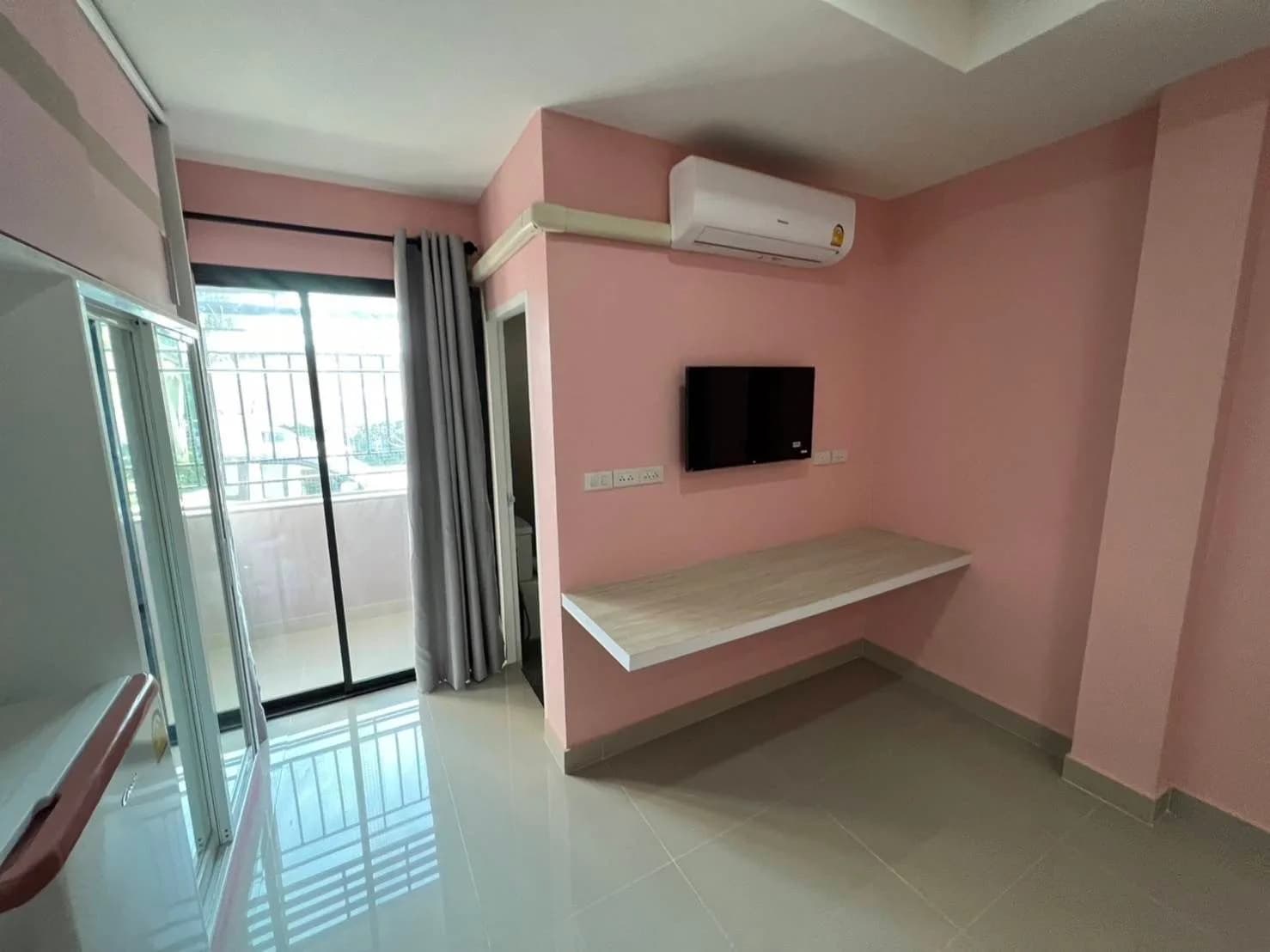 W-Town Apartment, Ton Mamuang: Big C Phetchaburi 인근 가구 완비 월세 객실 사진 4