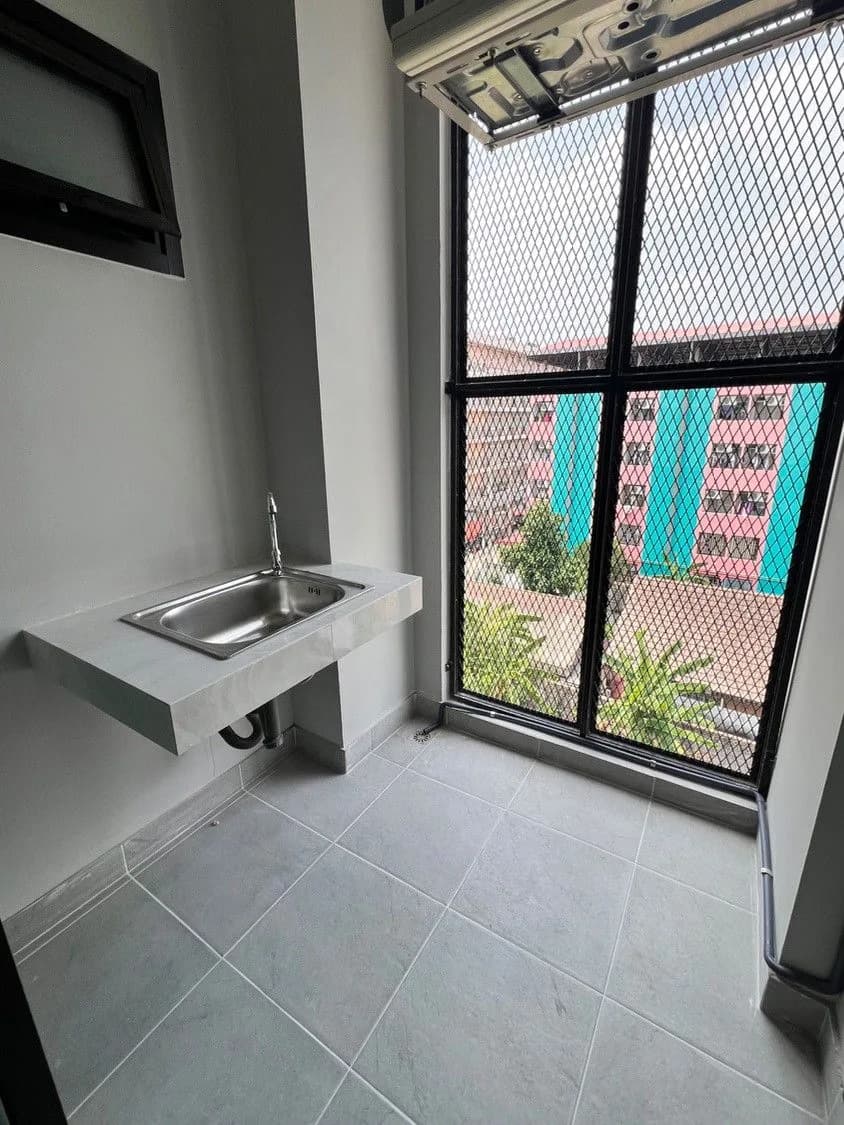 W Urban, Soi Lat Phrao 107 Yaek 18, neben der Rattana Bundit University: neue Studios mit 24–27 m² und kostenlosem Wi-Fi zur Monatsmiete Foto 5