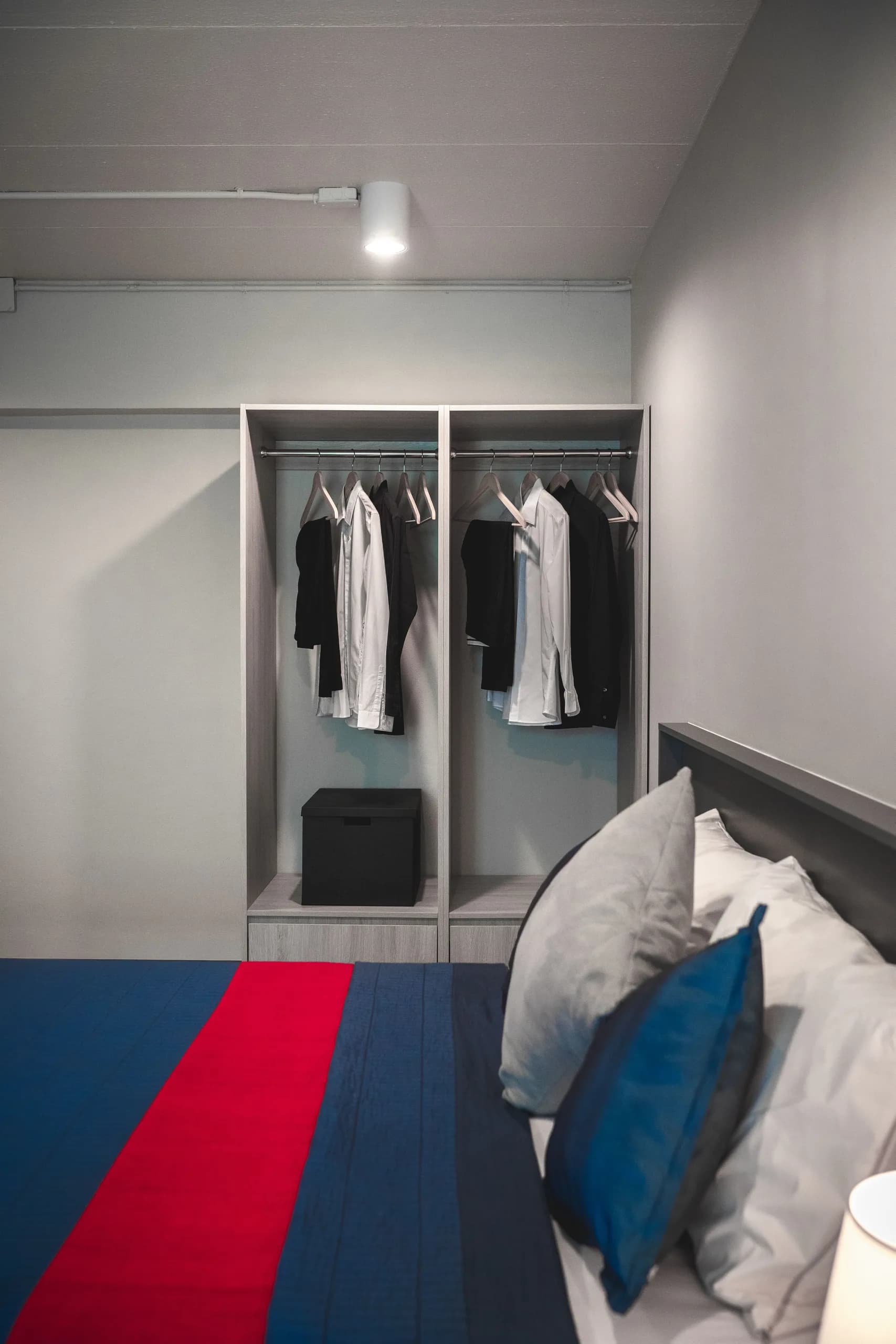 WHITE ROOM Silom ซอยสีลม 9 บางรัก ห้องสตูดิโอรายเดือน 24–54 ตร.ม. ห่าง BTS ช่องนนทรีประมาณ 125 ม. รูปที่ 3