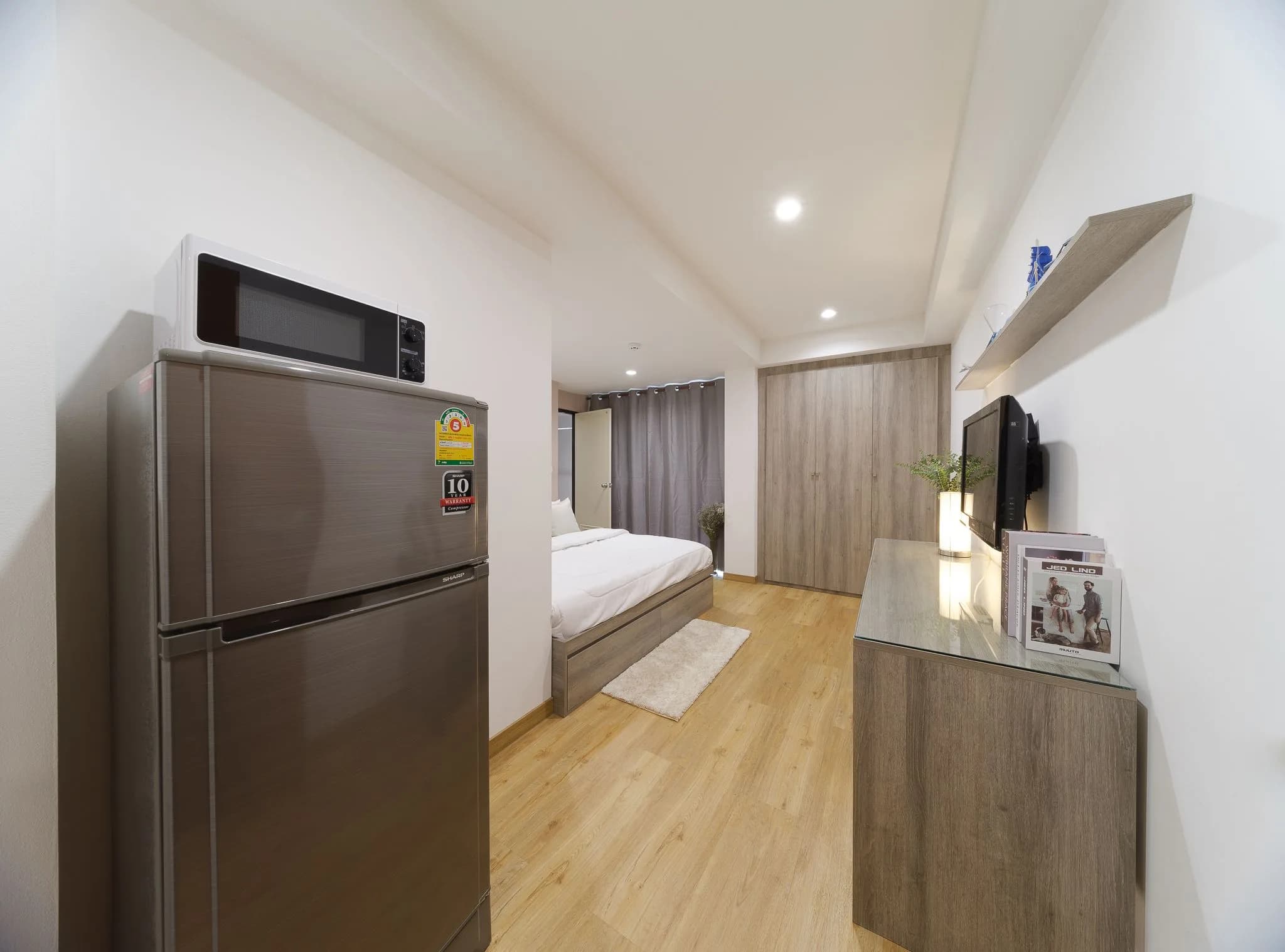 استوديوهات بمساحة 22 م² ووحدات دوبلكس للإيجار الشهري في Window Sathorn Apartment، Soi Sathorn 13، Sathorn، قرب مستشفى St. Louis صورة 4