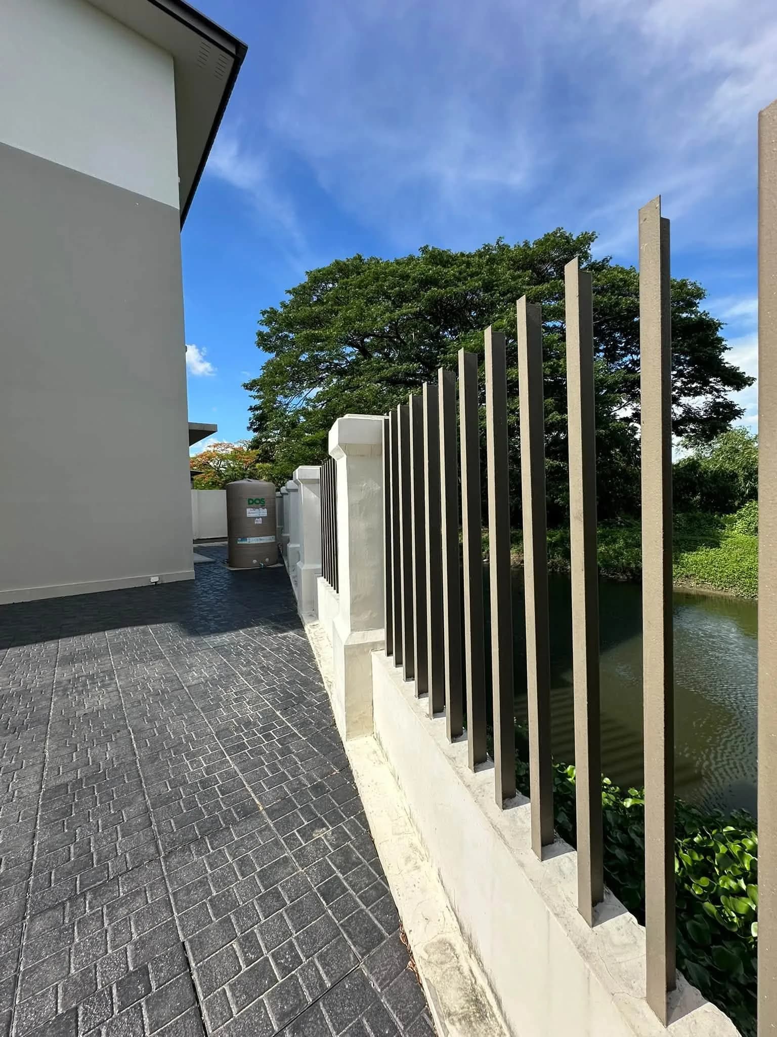 Corner 3-Storey Detached House for Sale at AQ Arbor Suanluang Rama 9-Pattanakarn, 97.1 sq.wah, 297 sq.m., Fully Built-in and Furnished photo 4