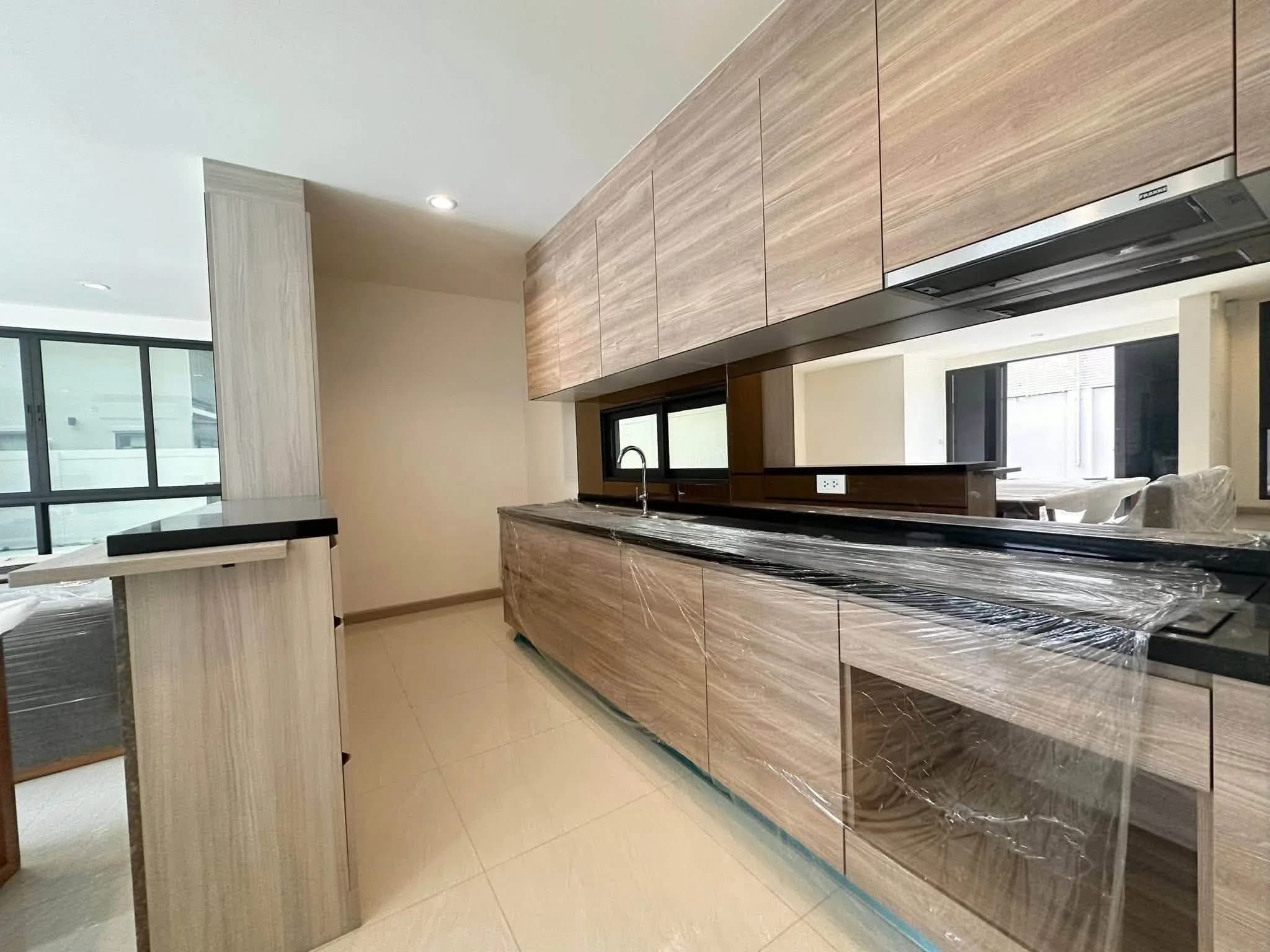 Corner 3-Storey Detached House for Sale at AQ Arbor Suanluang Rama 9-Pattanakarn, 97.1 sq.wah, 297 sq.m., Fully Built-in and Furnished photo 8
