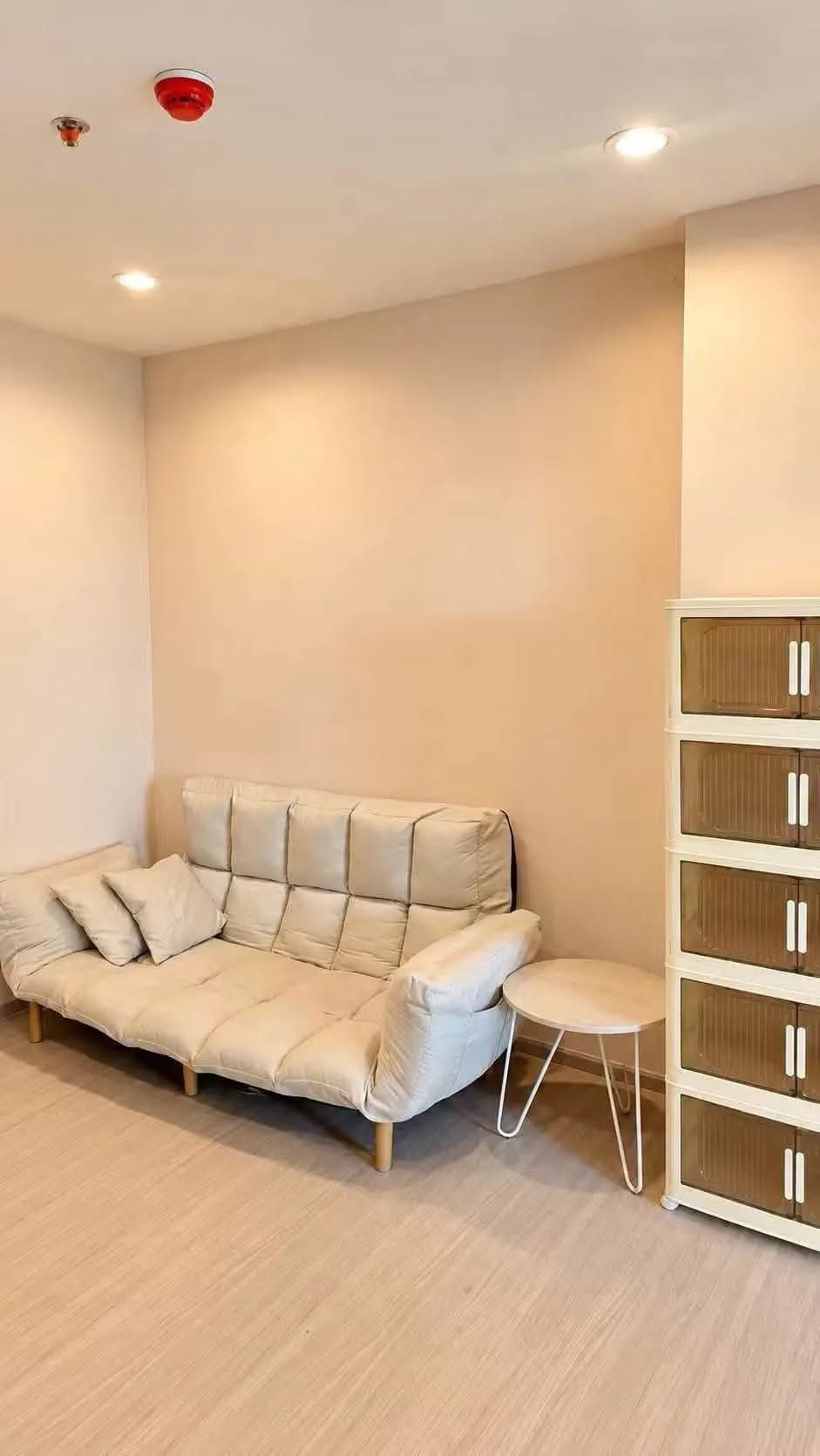 1-Schlafzimmer-Eigentumswohnung zur Miete in Aspire Erawan Prime: 32.24 m², Etage 24, separate Küche, Gemeinschaftskosten und Parkplatz inklusive, neben BTS Chang Erawan Foto 2