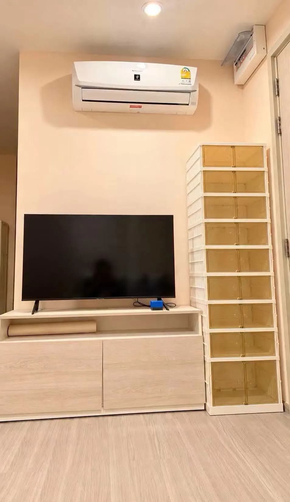 1-Schlafzimmer-Eigentumswohnung zur Miete in Aspire Erawan Prime: 32.24 m², Etage 24, separate Küche, Gemeinschaftskosten und Parkplatz inklusive, neben BTS Chang Erawan Foto 3