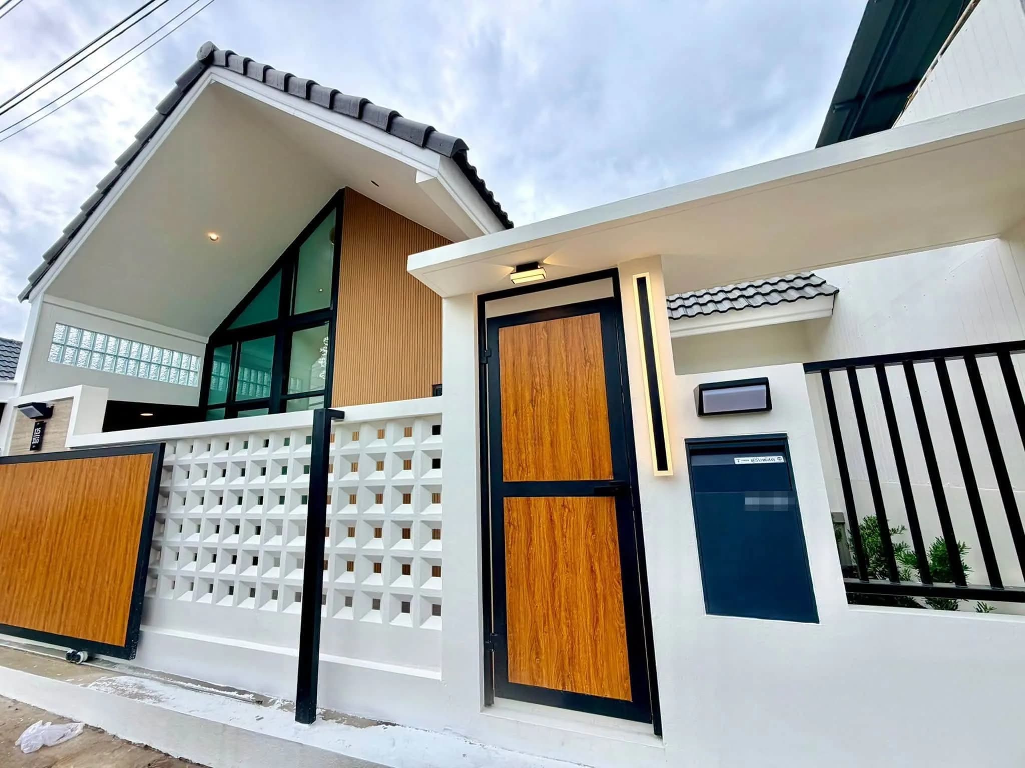 Casa pareada de una planta reformada en venta en Baan Rock Garden By Pass Phuket 3,4: 3 dormitorios, 38 wah², cerca de IKEA foto 2