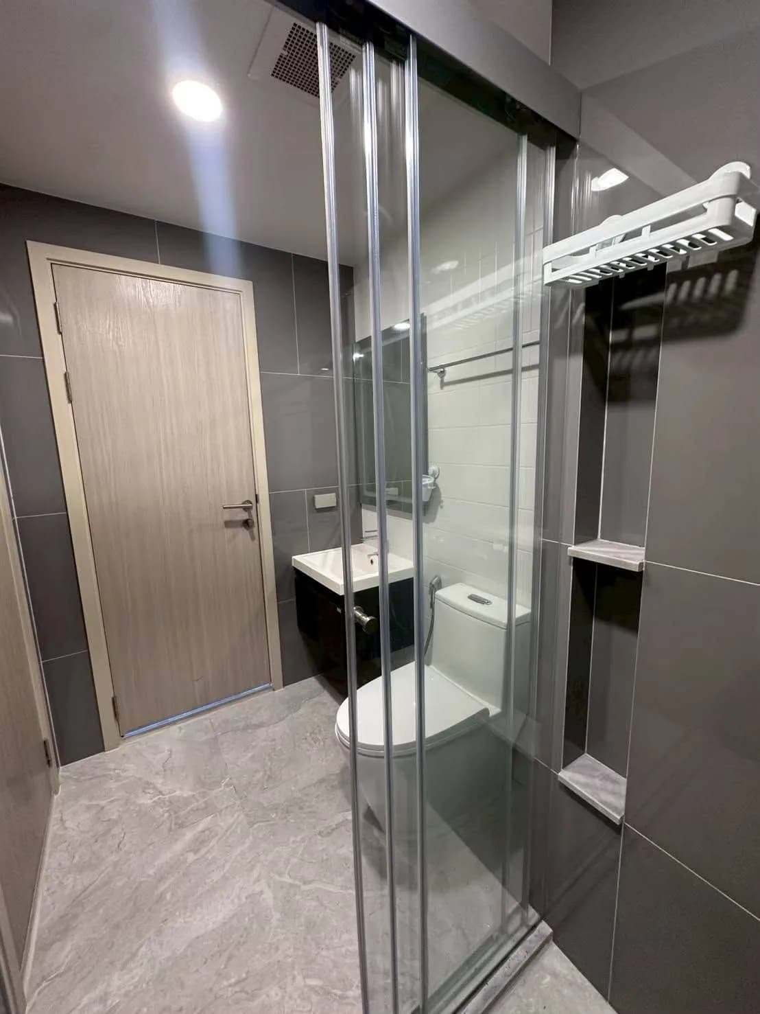 1-Schlafzimmer-Wohnung plus Mehrzweckraum zur Miete in ESQUE Sukhumvit 101/1, 34 m², 7. Etage, möbliert Foto 7
