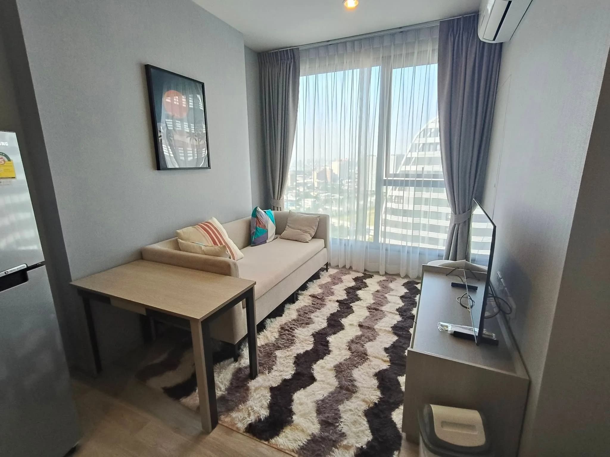 Brandneue 1-Schlafzimmer-Wohnung zur Miete in Ideo Mobi Sukhumvit Eastpoint, 36.5 m², 26. Etage, Badewanne, nahe BTS Bang Na Foto 2