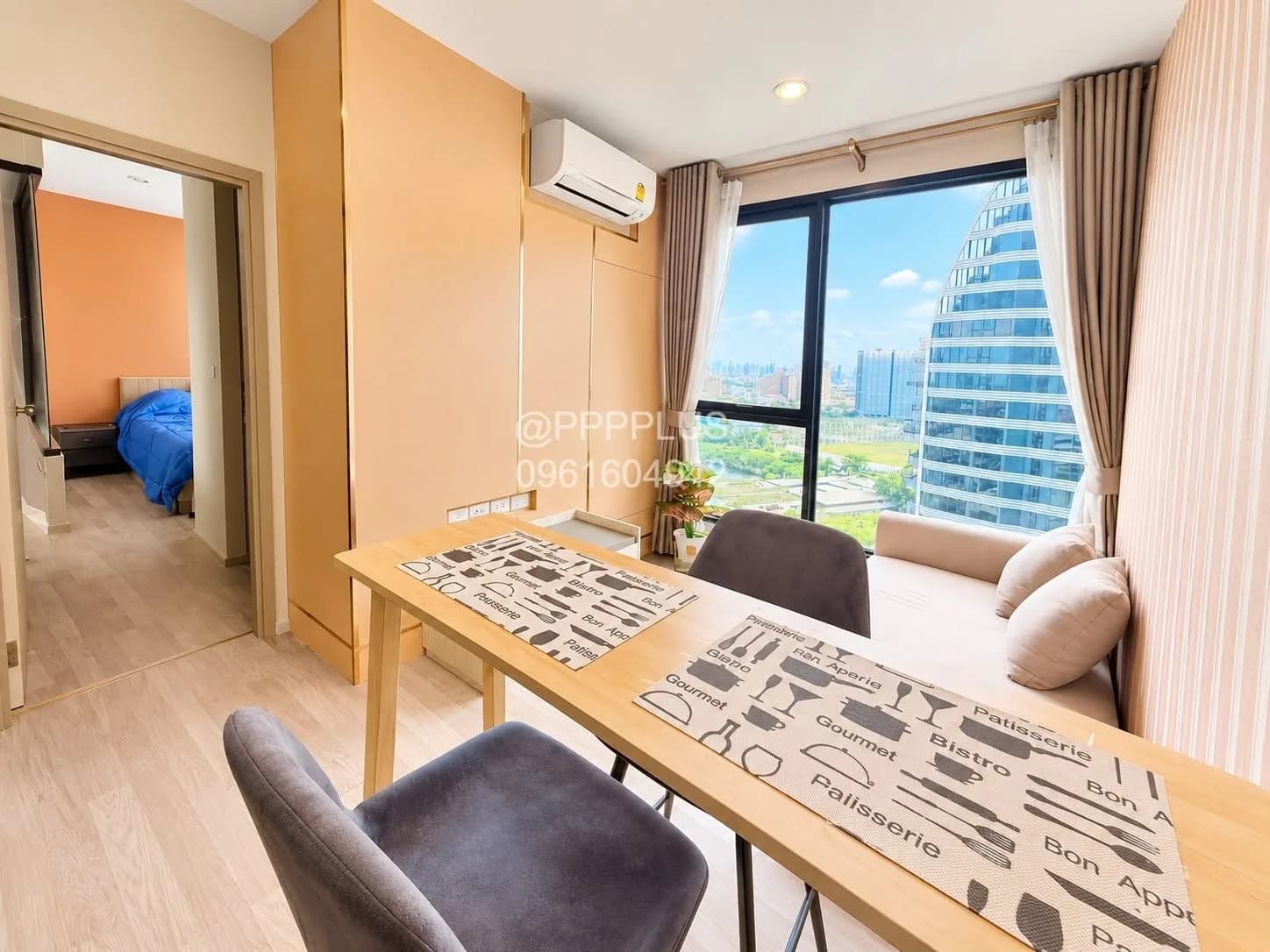 1-Bedroom Condo for Rent at Ideo Mobi Sukhumvit Eastpoint, 37 sq.m., High Floor, Bathtub, Pool View, near BTS Bang Na photo 4