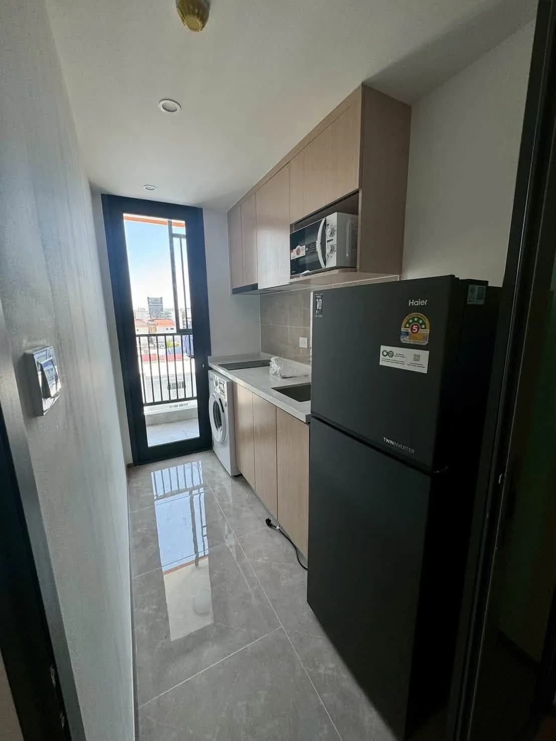 Lease Takeover: 1-Bedroom Condo at Regal Onnut-Srinakarin, 28 sq.m., Building C, Floor 7, Cats Allowed, near MRT Suan Luang Rama IX photo 4