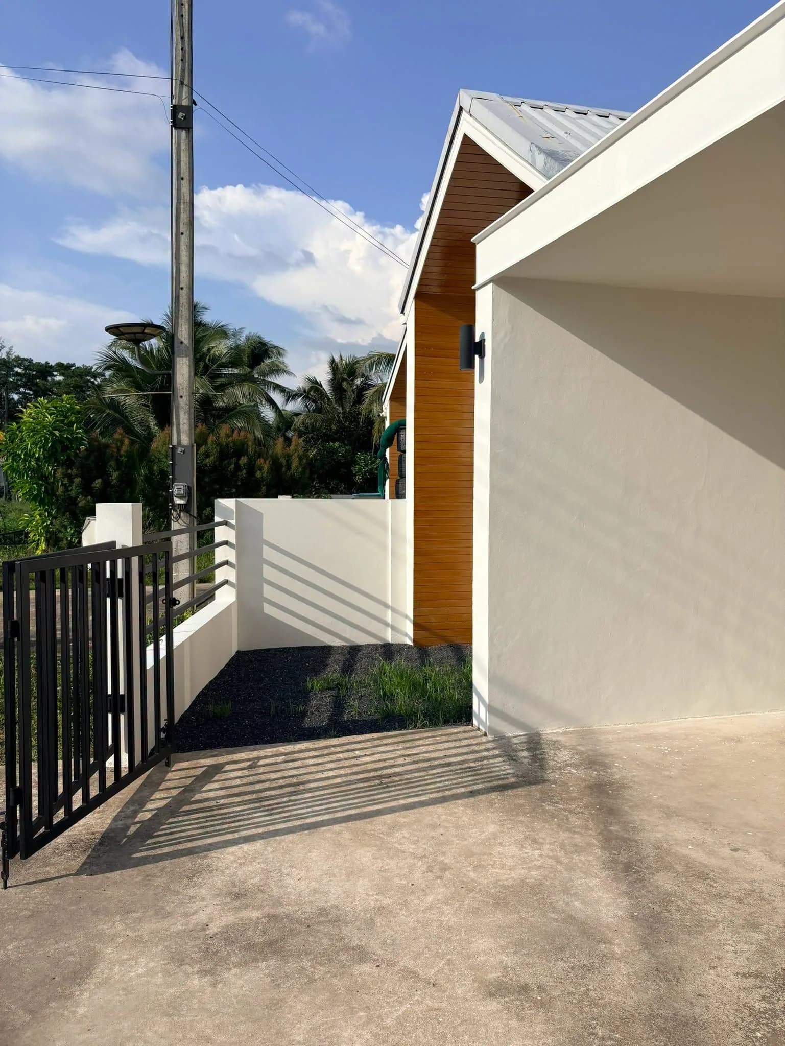 Single-Storey Detached House for Sale on Soi Am Mueang Mai, Thalang, Phuket: 2 Bedrooms, 2 Bathrooms, 31 sq.wah photo 3